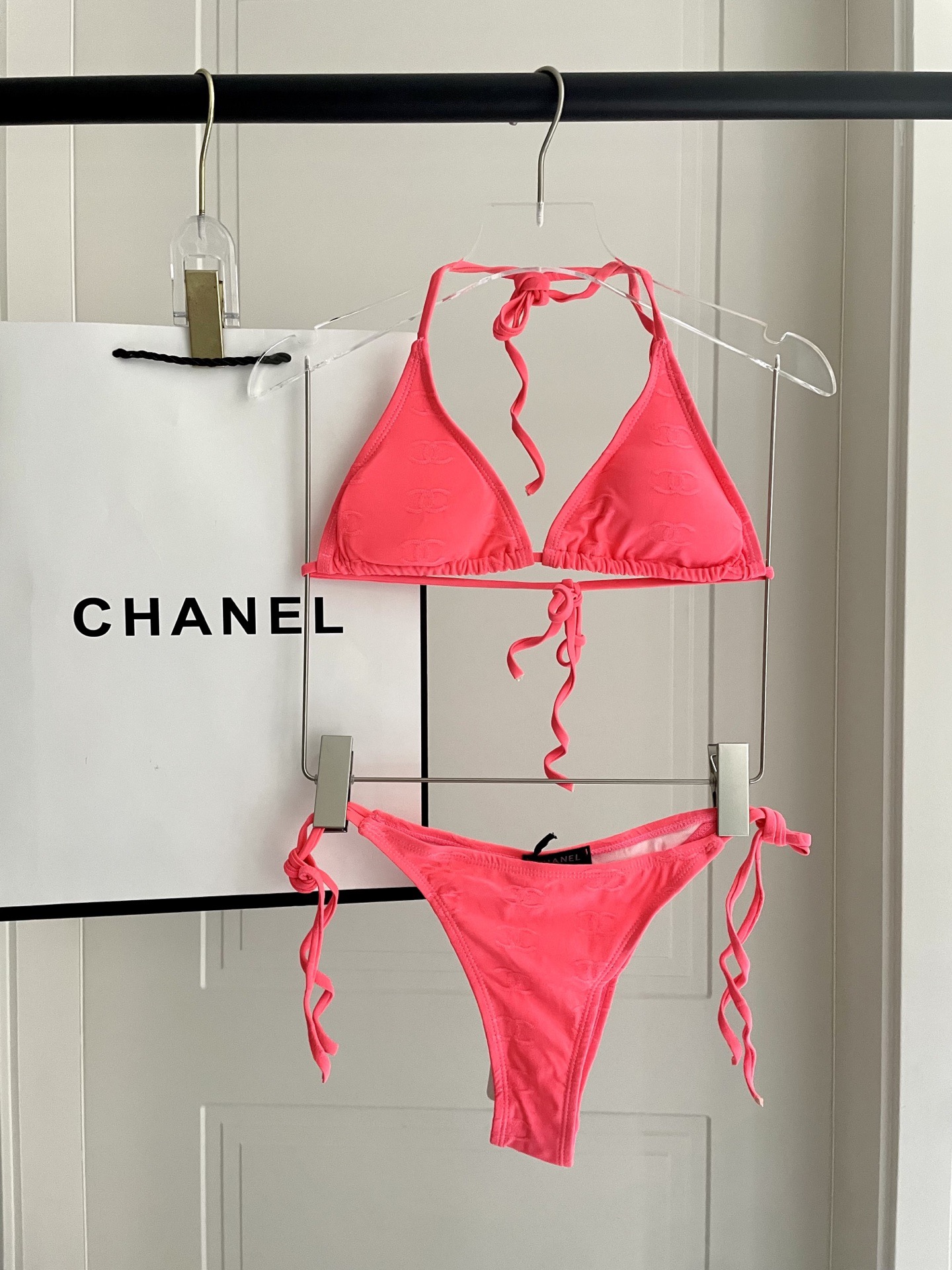 Chanel新款比基尼泳衣😍🥰适合多种场景的游泳衣🏊‍♀️海边 游泳池 温泉 水上乐园 漂流都可以😌内搭