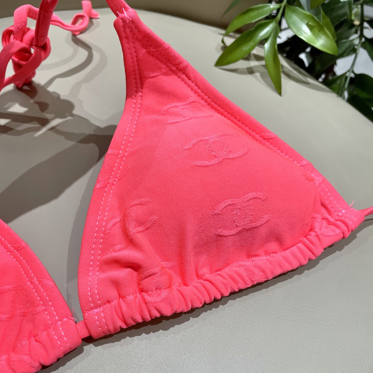 Chanel新款比基尼泳衣😍🥰适合多种场景的游泳衣🏊‍♀️海边 游泳池 温泉 水上乐园 漂流都可以😌内搭