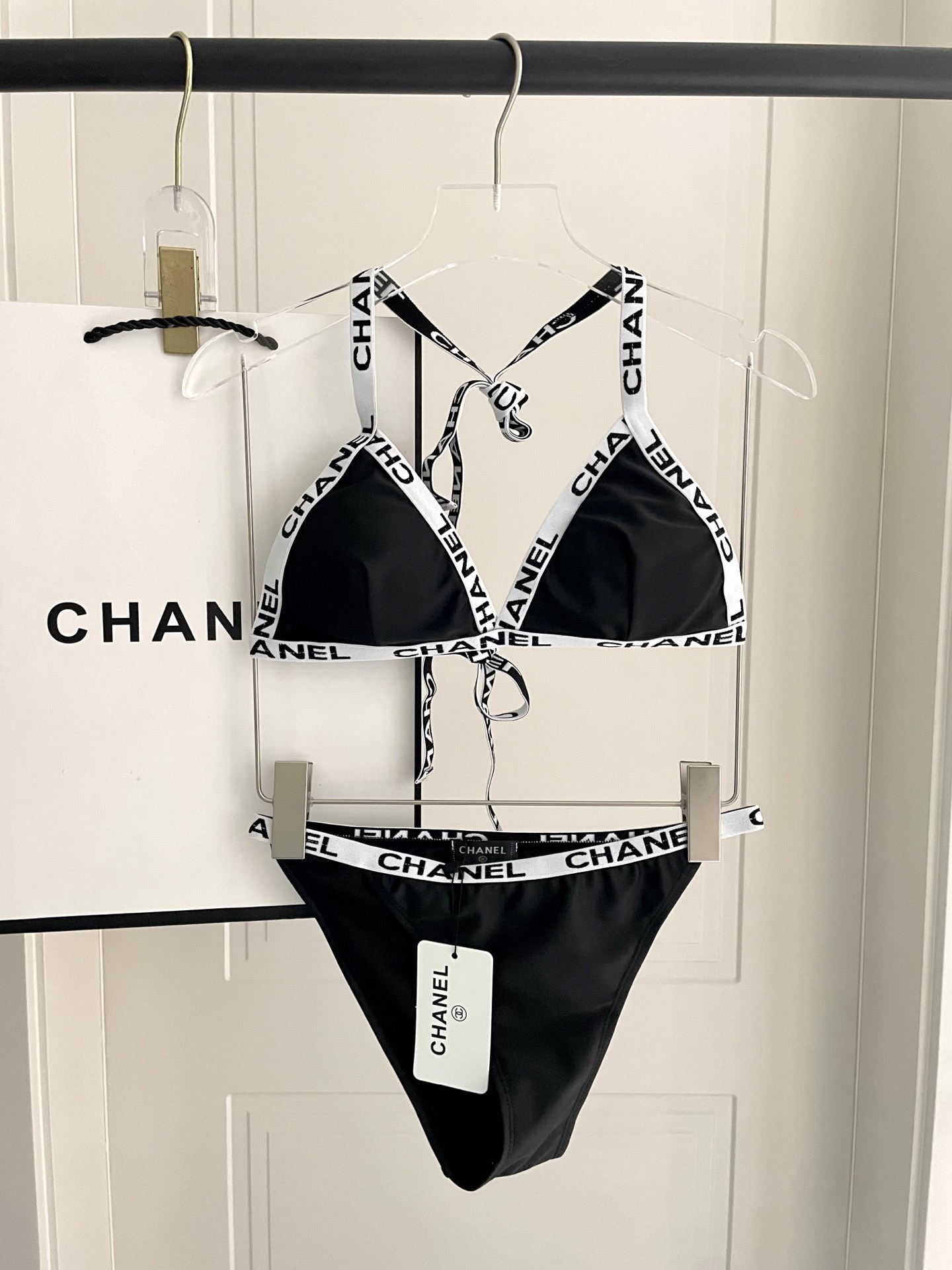 Chanel新款比基尼泳衣😍🥰适合多种场景的游泳衣🏊‍♀️海边 游泳池 温泉 水上乐园 漂流都可以😌内搭
