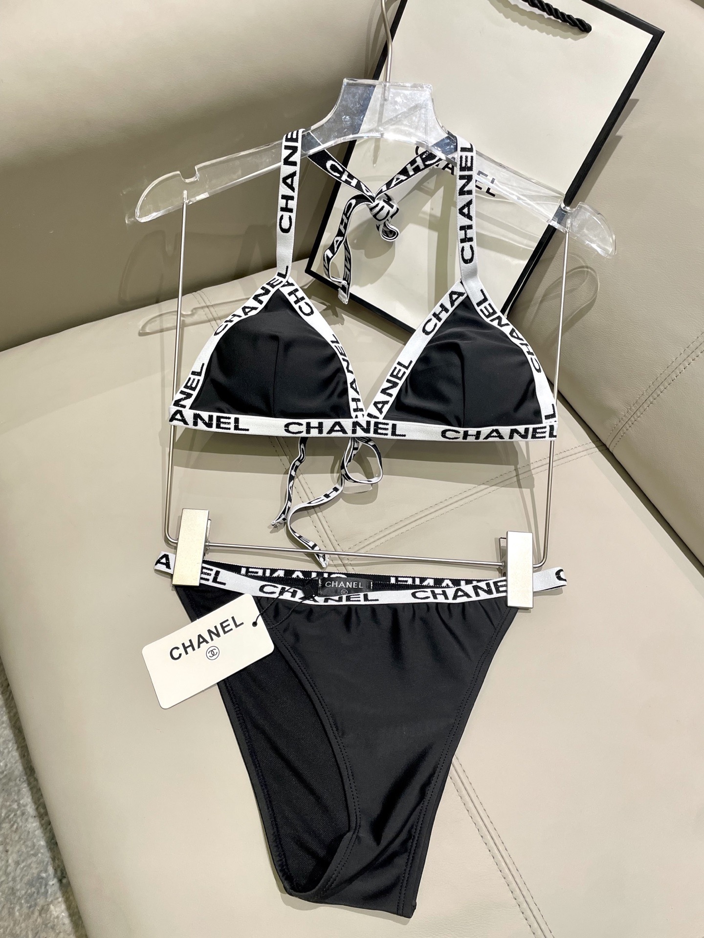 Chanel新款比基尼泳衣😍🥰适合多种场景的游泳衣🏊‍♀️海边 游泳池 温泉 水上乐园 漂流都可以😌内搭