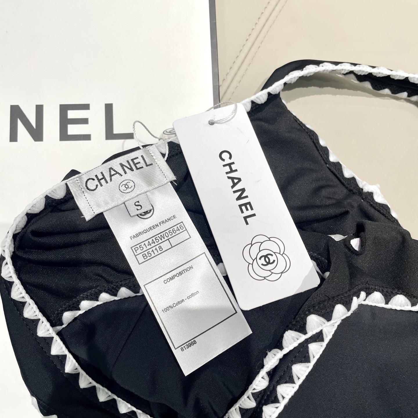 Chanel新款泳衣😍🥰适合多种场景的游泳衣🏊‍♀️海边 游泳池 温泉 水上乐园 漂流都可以😌内搭也完全