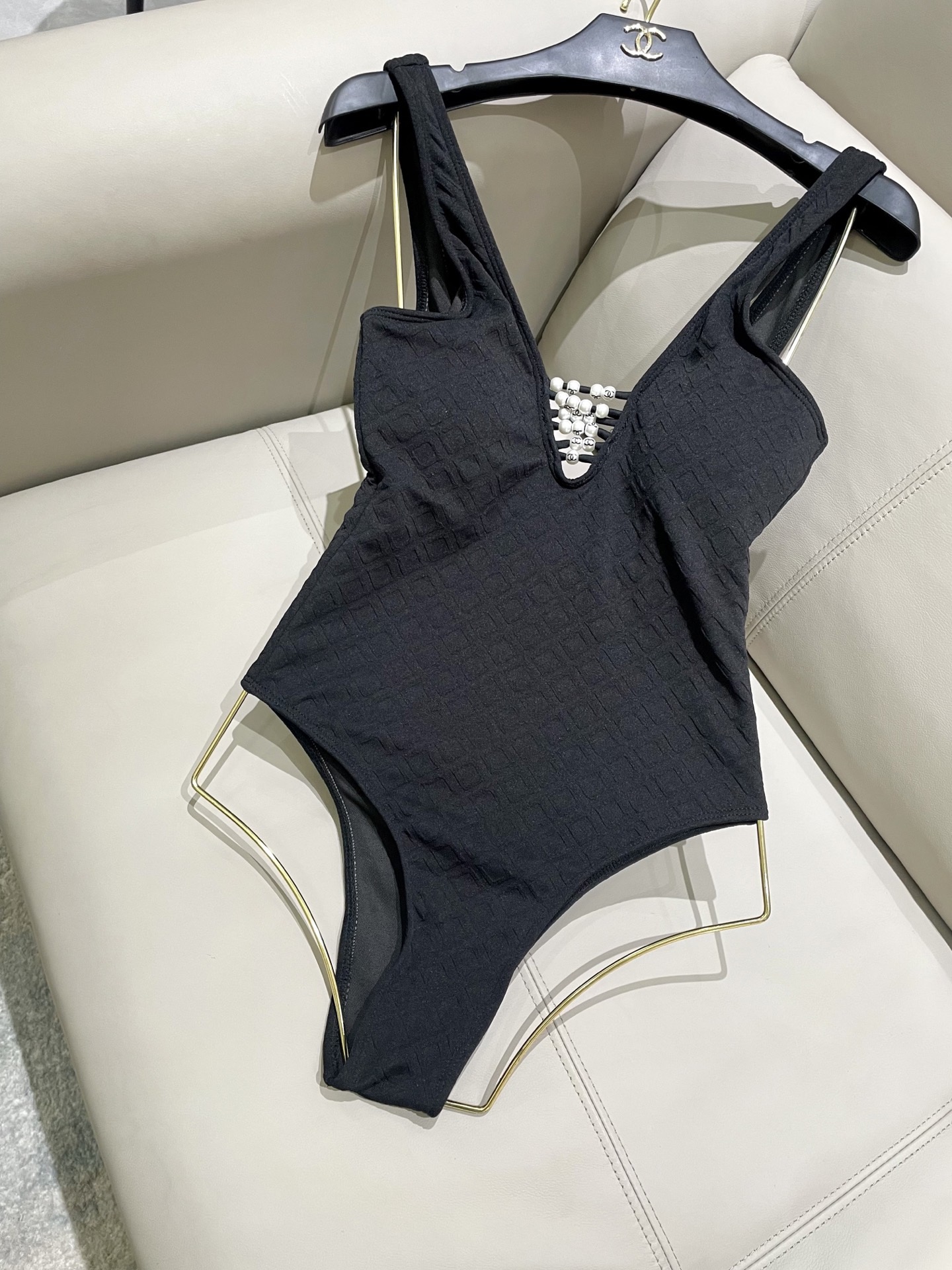 Chanel新款泳衣😍🥰适合多种场景的游泳衣🏊‍♀️海边 游泳池 温泉 水上乐园 漂流都可以😌内搭也完全