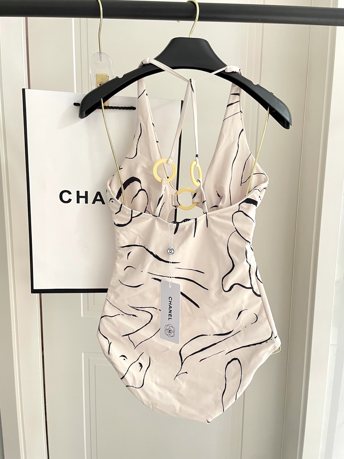 Chanel新款泳衣😍🥰适合多种场景的游泳衣🏊‍♀️海边 游泳池 温泉 水上乐园 漂流都可以😌内搭也完全