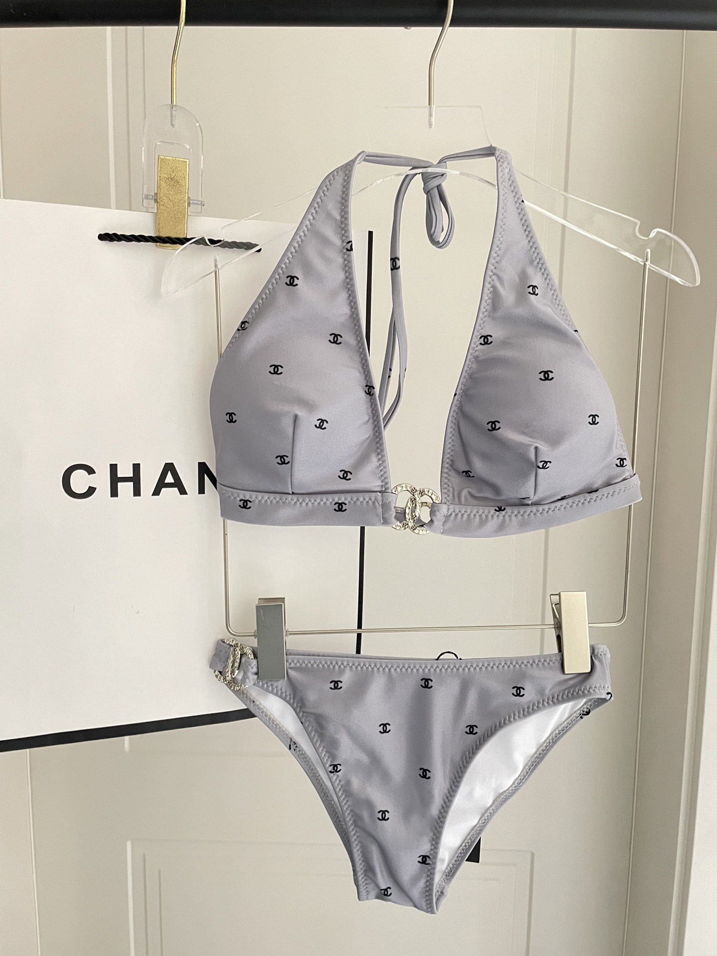 Chanel比基尼泳衣😍🥰适合多种场景的游泳衣🏊‍♀️海边 游泳池 温泉 水上乐园 漂流都可以😌内搭也完