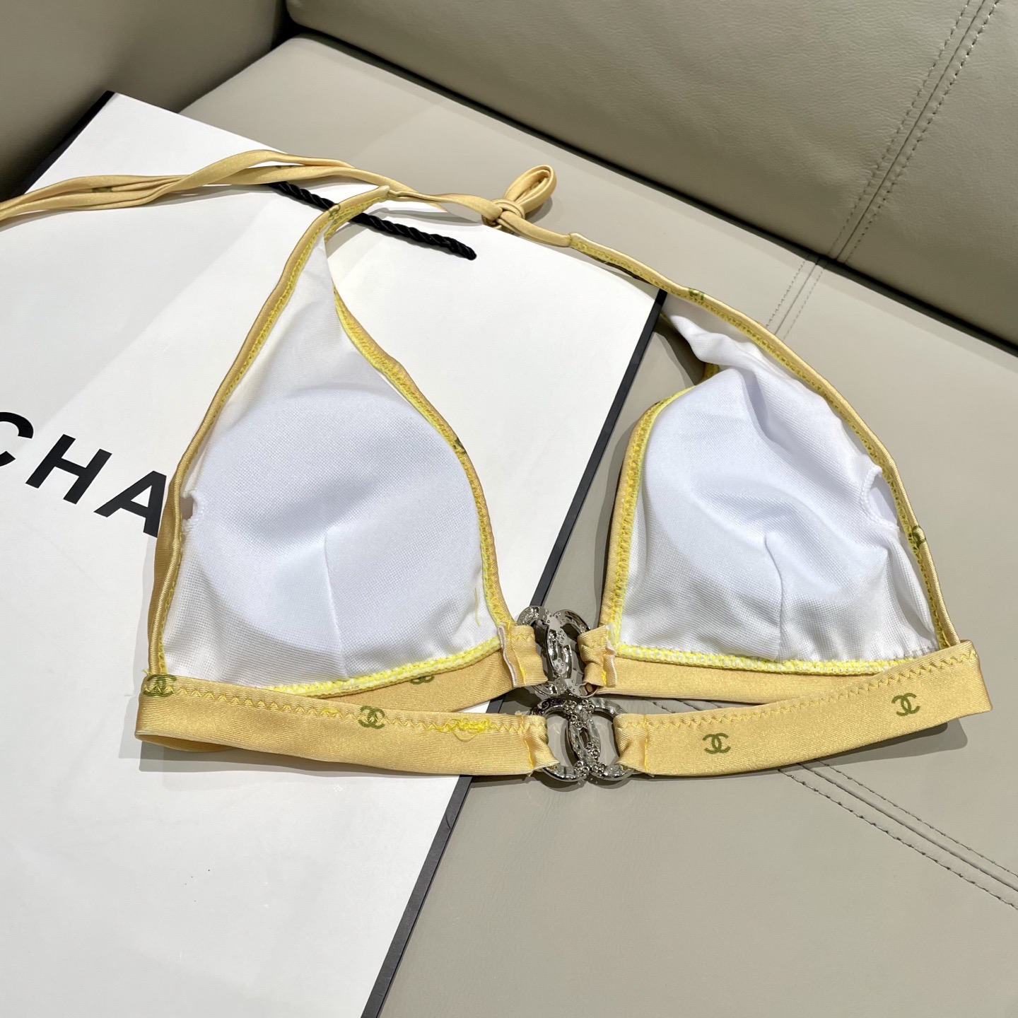 Chanel比基尼泳衣😍🥰适合多种场景的游泳衣🏊‍♀️海边 游泳池 温泉 水上乐园 漂流都可以😌内搭也完