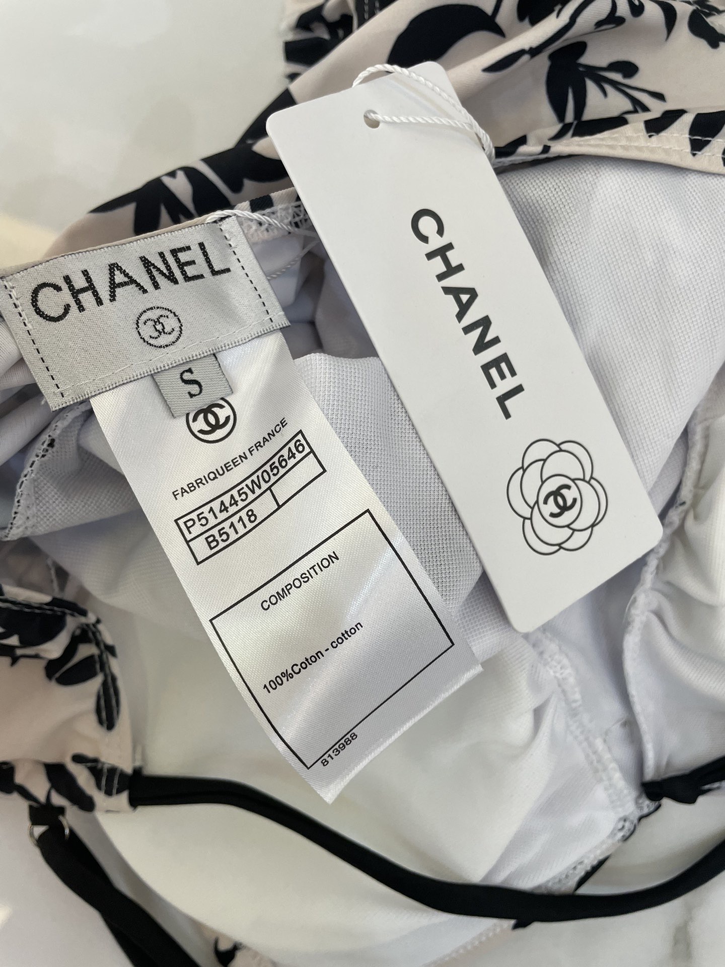 Chanel新款泳衣😍🥰适合多种场景的游泳衣🏊‍♀️海边 游泳池 温泉 水上乐园 漂流都可以😌内搭也完全