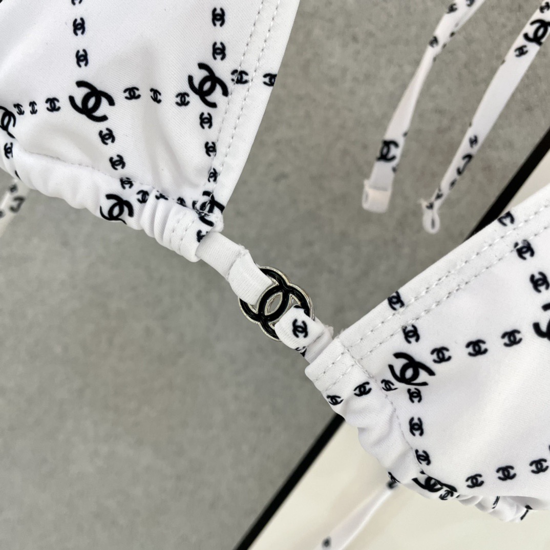 Chanel新款泳衣😍🥰适合多种场景的游泳衣🏊‍♀️海边 游泳池 温泉 水上乐园 漂流都可以😌内搭也完全