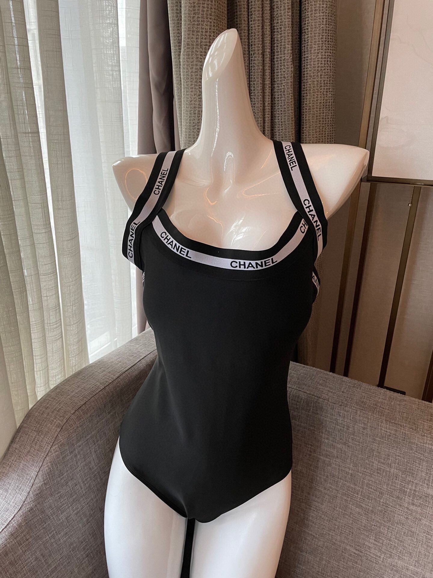 Chanel新款泳衣😍🥰适合多种场景的游泳衣🏊‍♀️海边 游泳池 温泉 水上乐园 漂流都可以😌内搭也完全