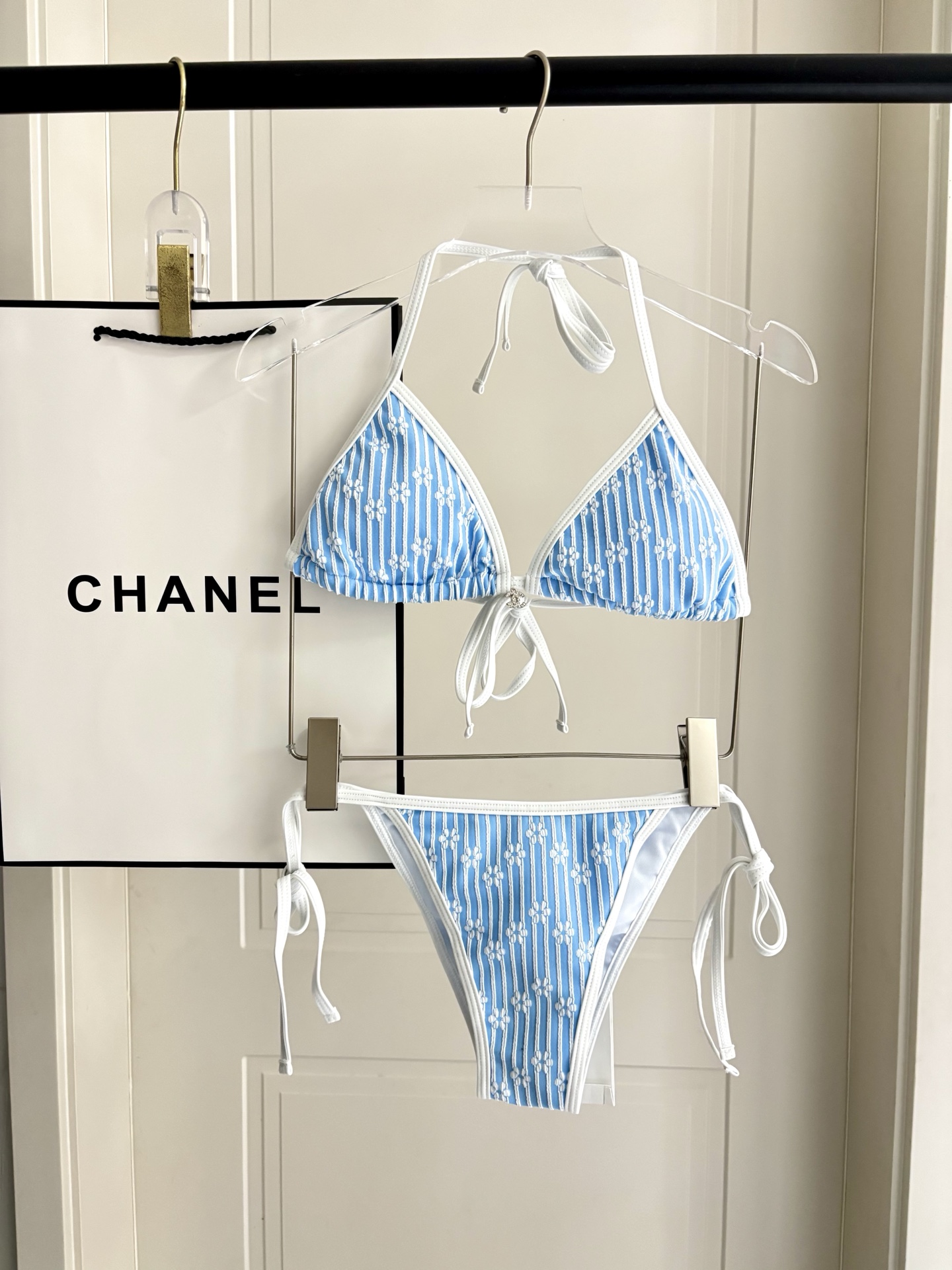 Chanel新款比基尼泳衣适合多种场景的游泳衣🏊‍♀️海边 游泳池 温泉 水上乐园 漂流都可以😌内搭也完