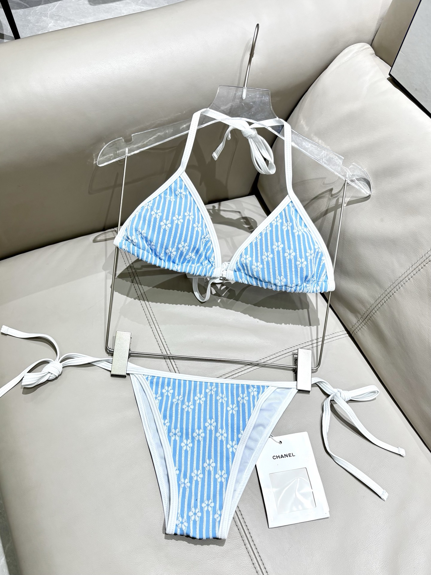 Chanel新款比基尼泳衣适合多种场景的游泳衣🏊‍♀️海边 游泳池 温泉 水上乐园 漂流都可以😌内搭也完