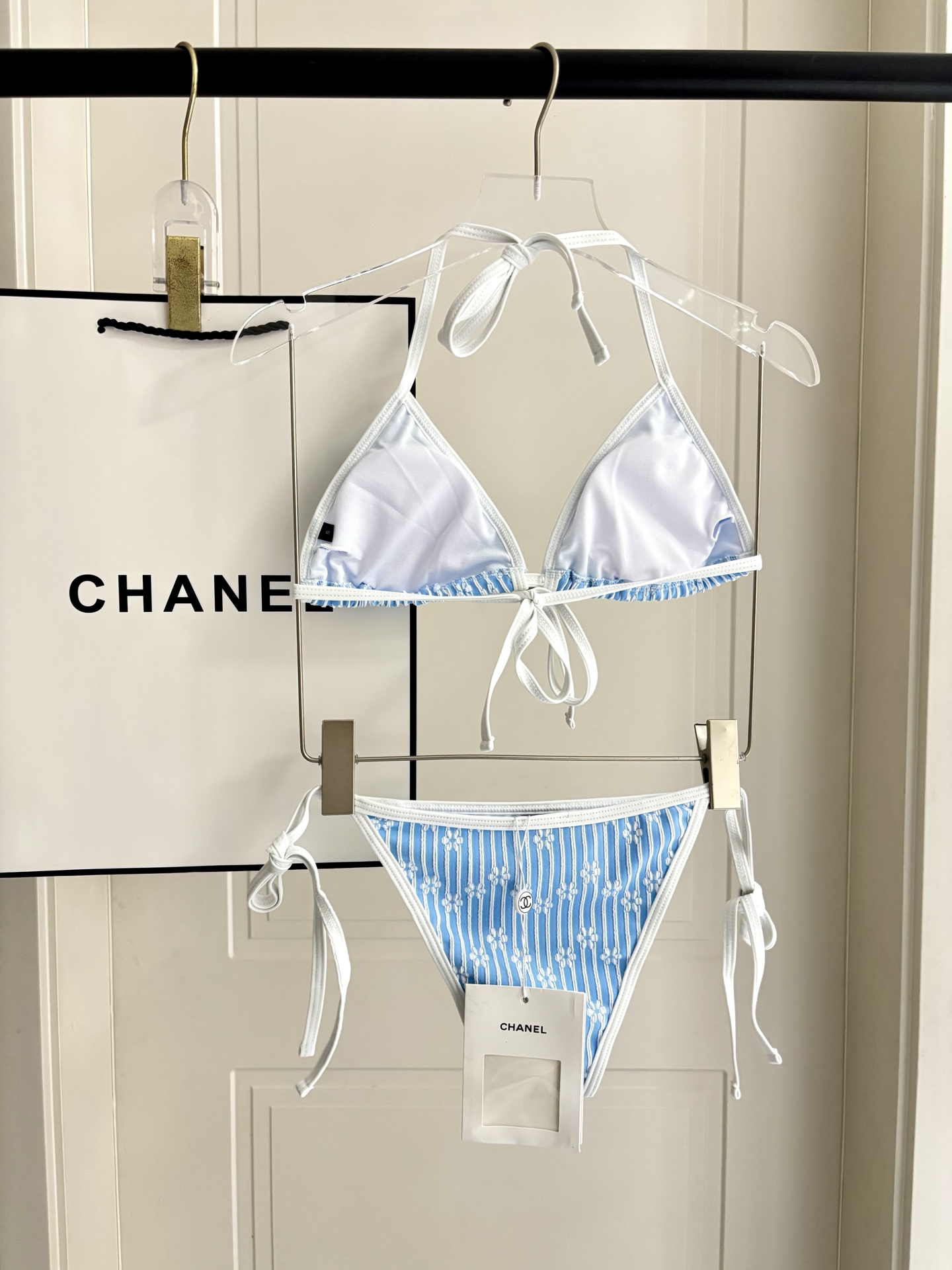 Chanel新款比基尼泳衣适合多种场景的游泳衣🏊‍♀️海边 游泳池 温泉 水上乐园 漂流都可以😌内搭也完