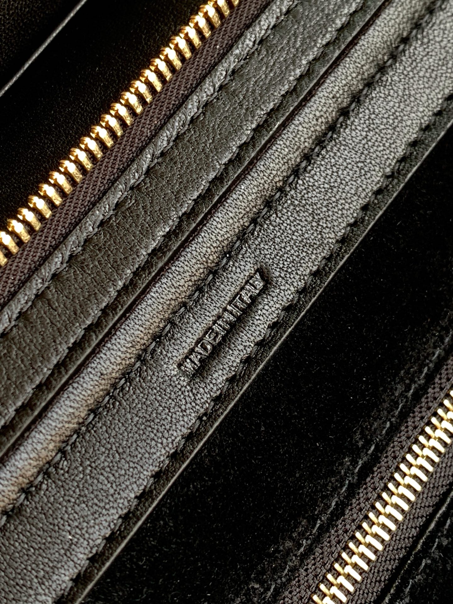 Loro Piana 新品上线 26春季系列全新笑脸包 CE笑脸包焕新回归 CE PRINTEMPS 2026春季系列 打版