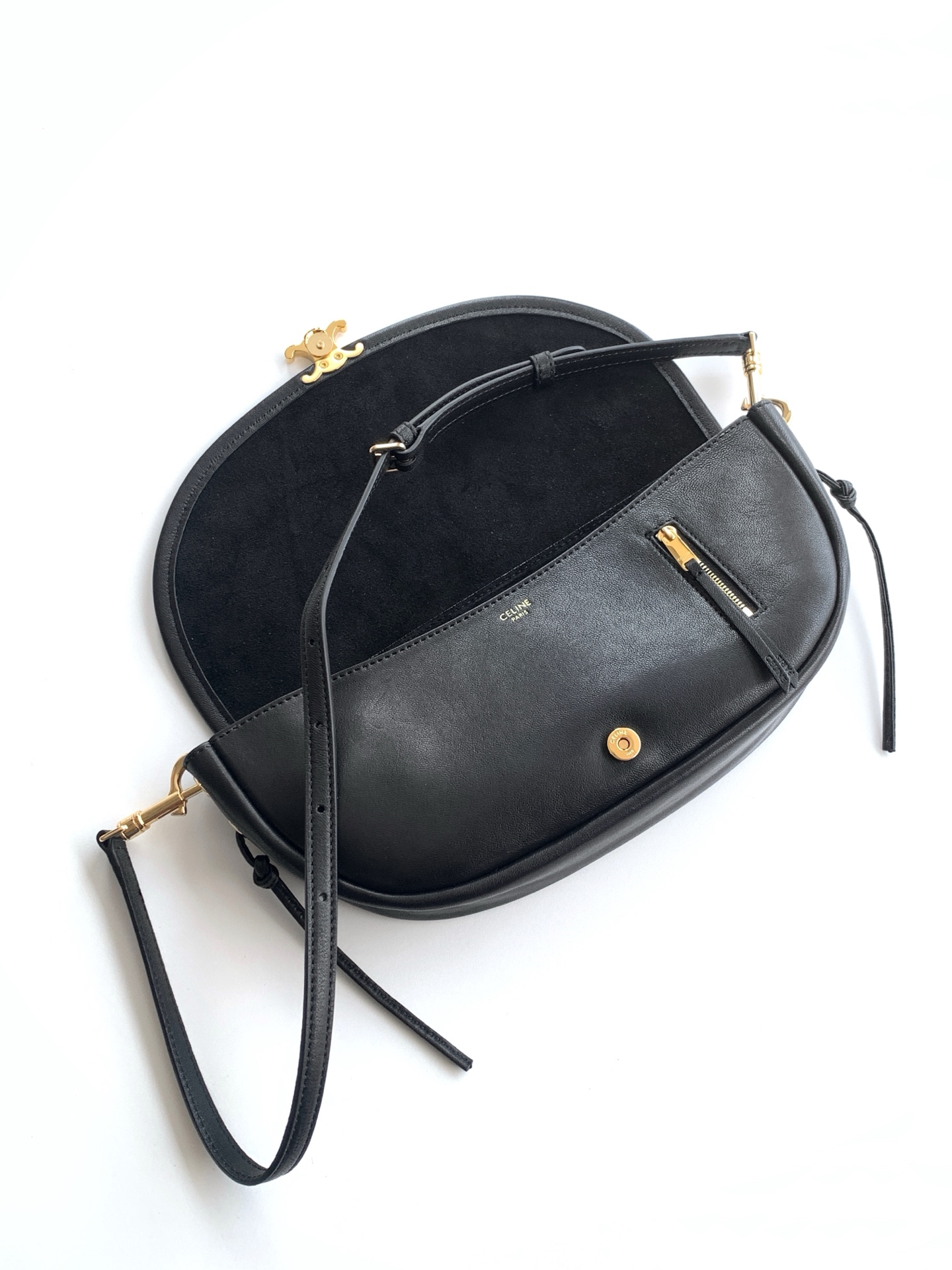 Fendi 全钢五金CE Halfmoon 半月包 mini到货