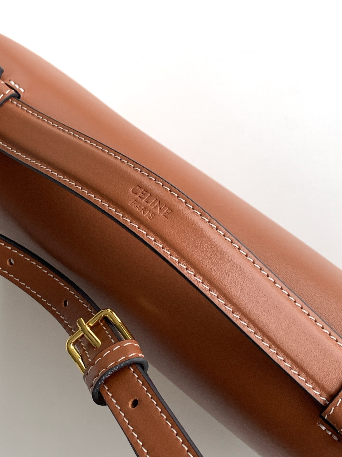 Coach CE Halfmoon 新品到货