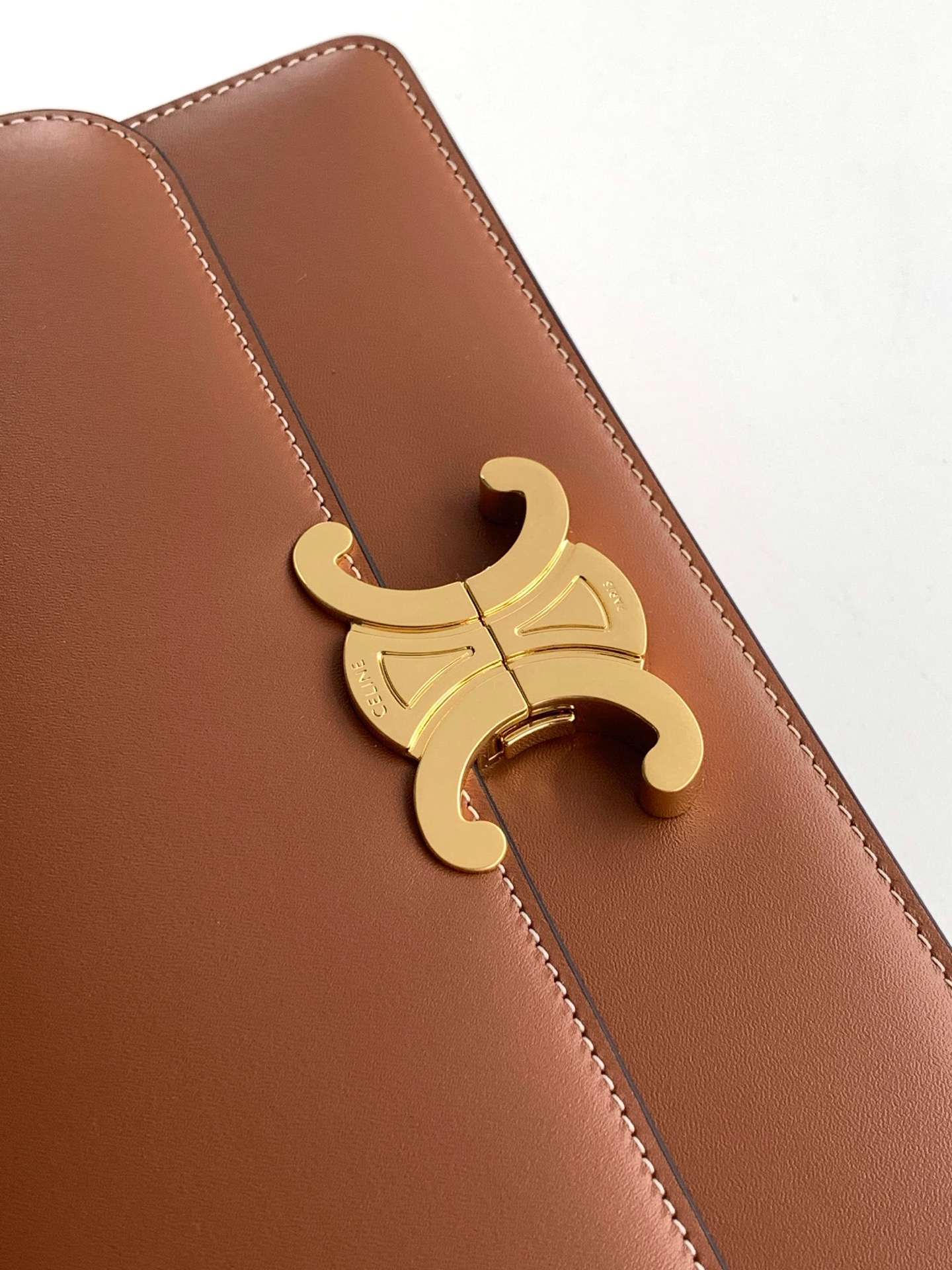 Coach CE Halfmoon 新品到货