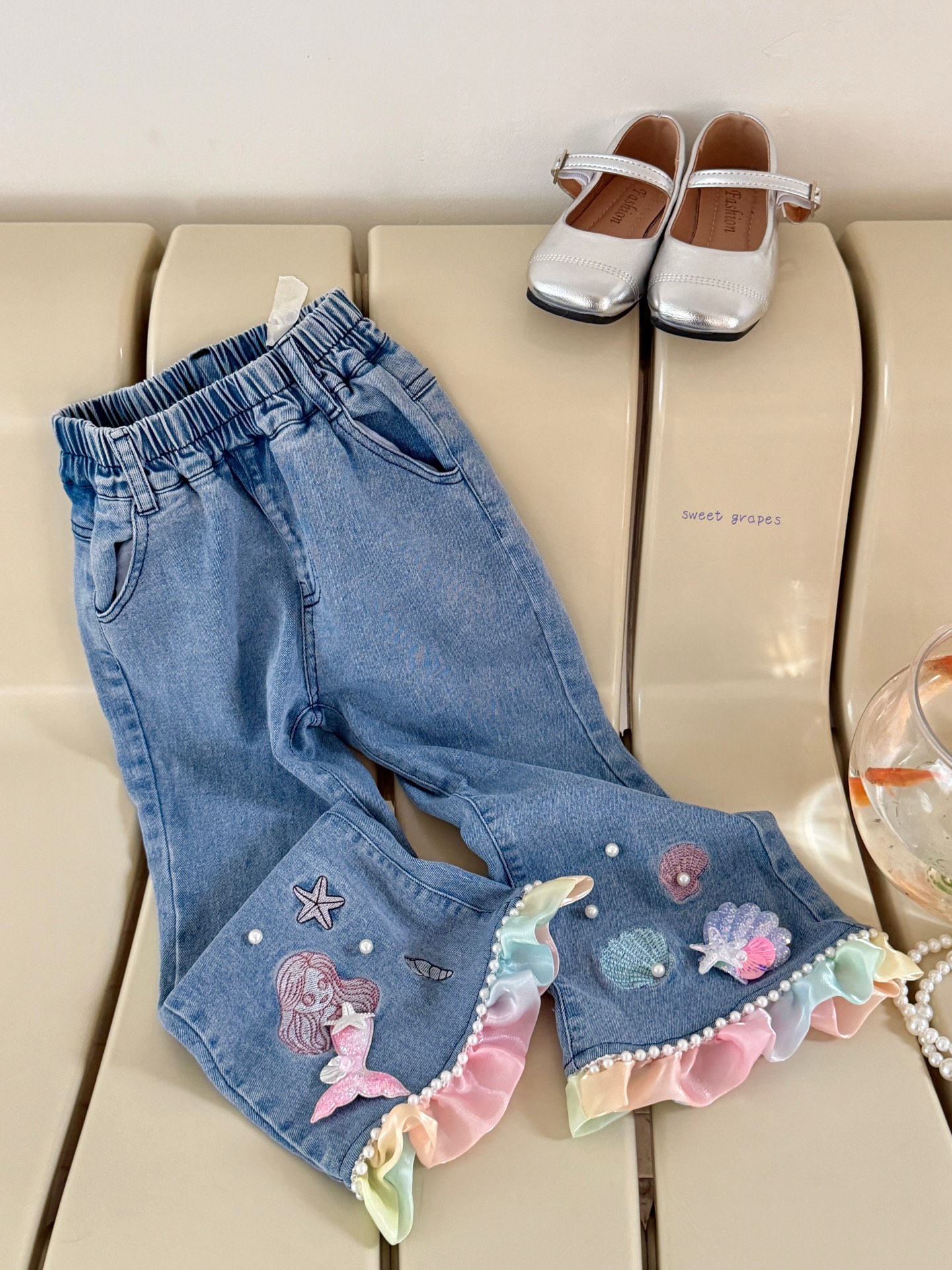 ✅Top 79.9@, jeans 99.9@ una pieza venta rápida ✅Tallas 110-160 Versión con bordado elaborado, jeans acampanados elástic…