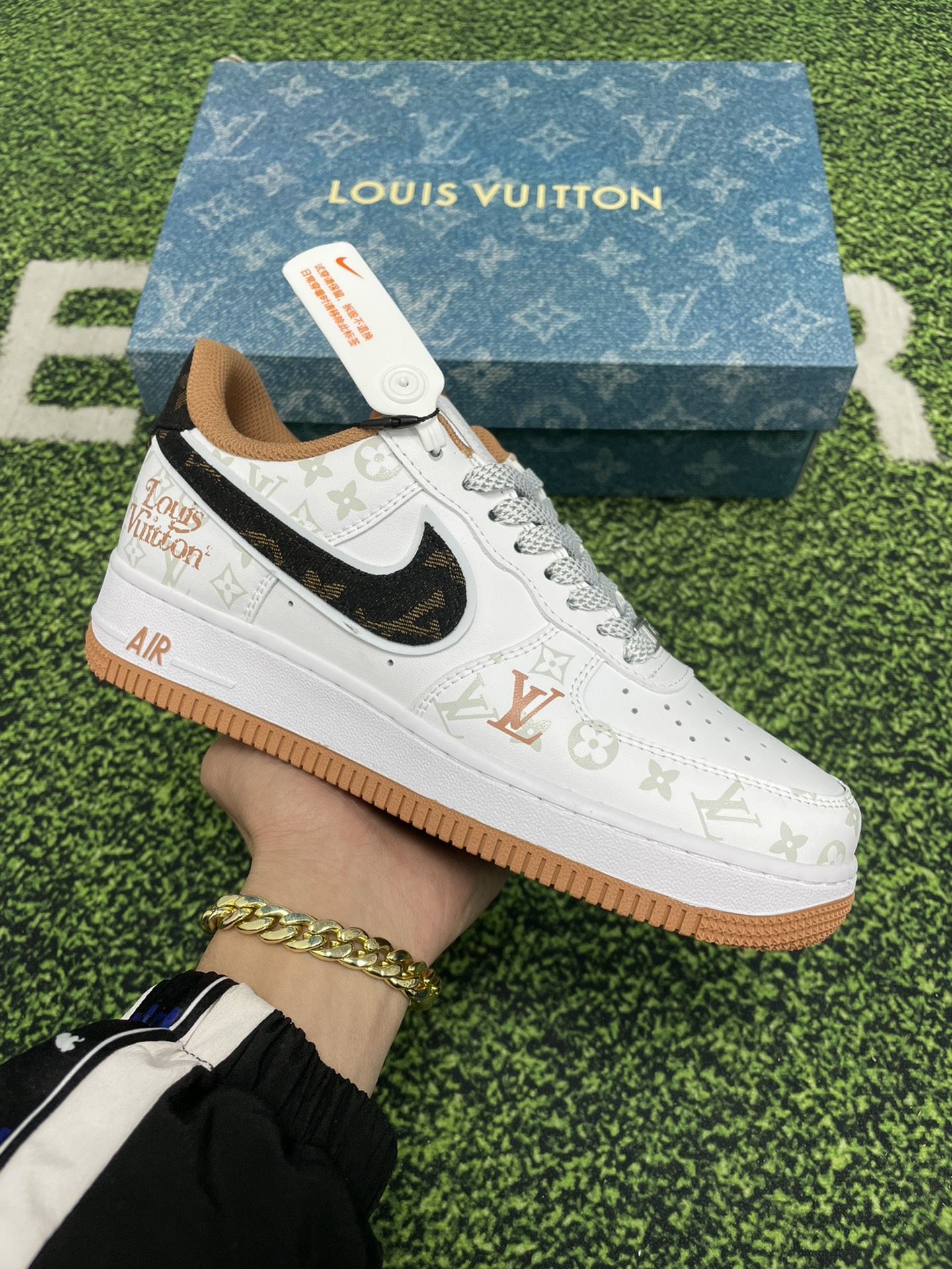 Nike Air Force 1 LOW: High-Quality Cash Purchase, Various Sizes Available