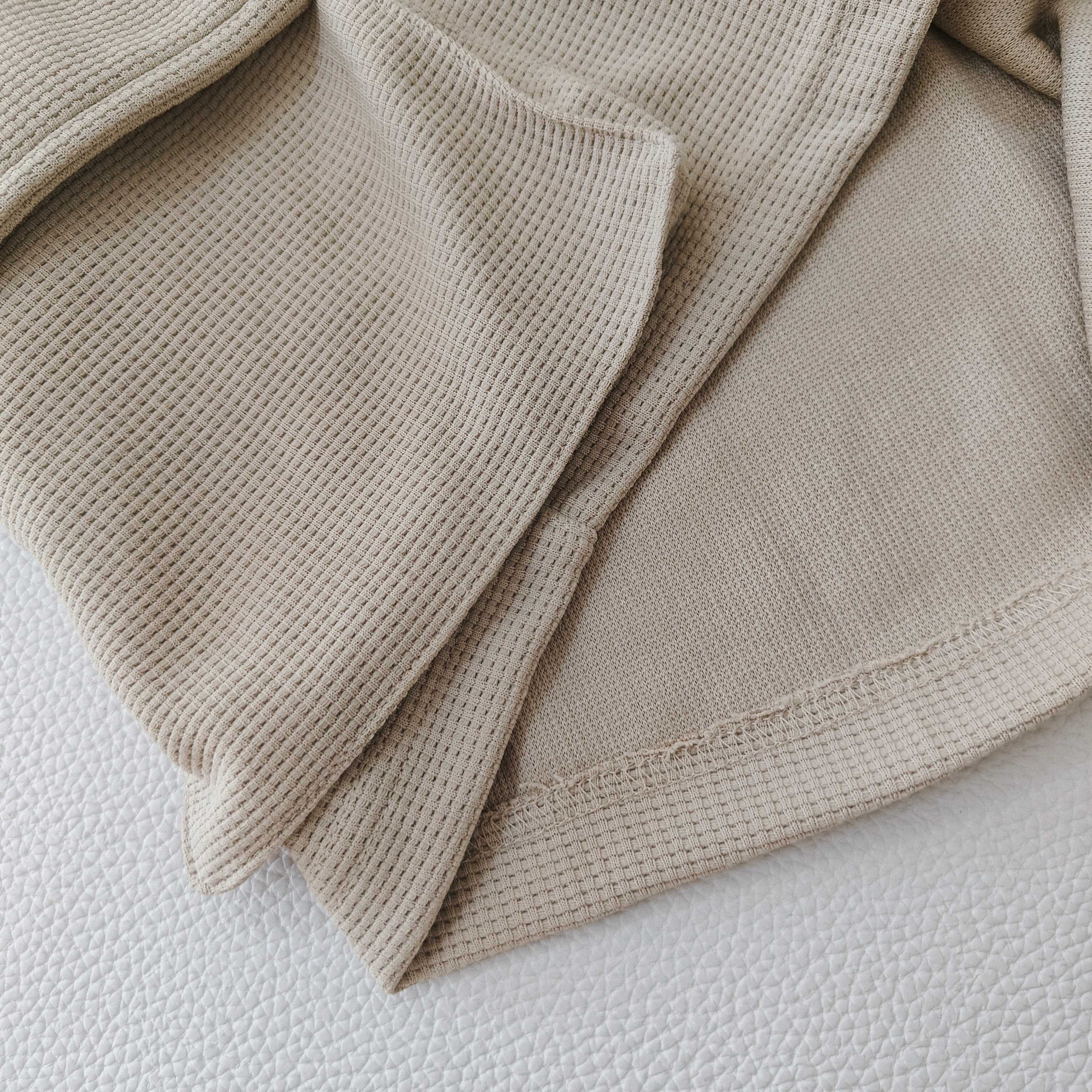 Kith Men's Waffle Knit Cargo Shorts - Casual & Stylish Summer Essential 8 a1749533785353 6647