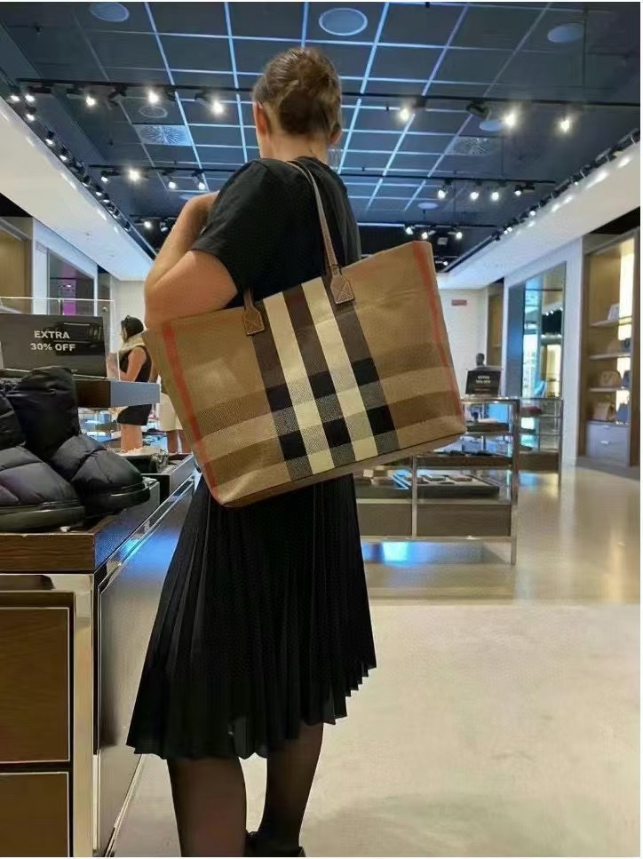 范思哲 Versace 高定典藏名品高定成衣时装外套连衣裙衬衫T恤 #89161D62 5
