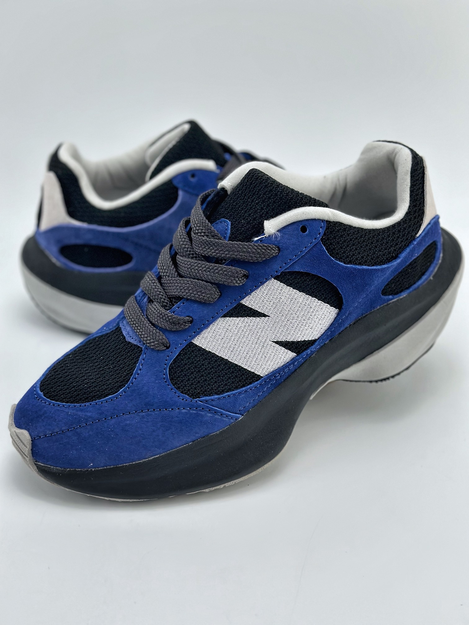 New Balance Warped Runner Collection Low-top Retro Daddy Style Casual Sports Jogging Shoes