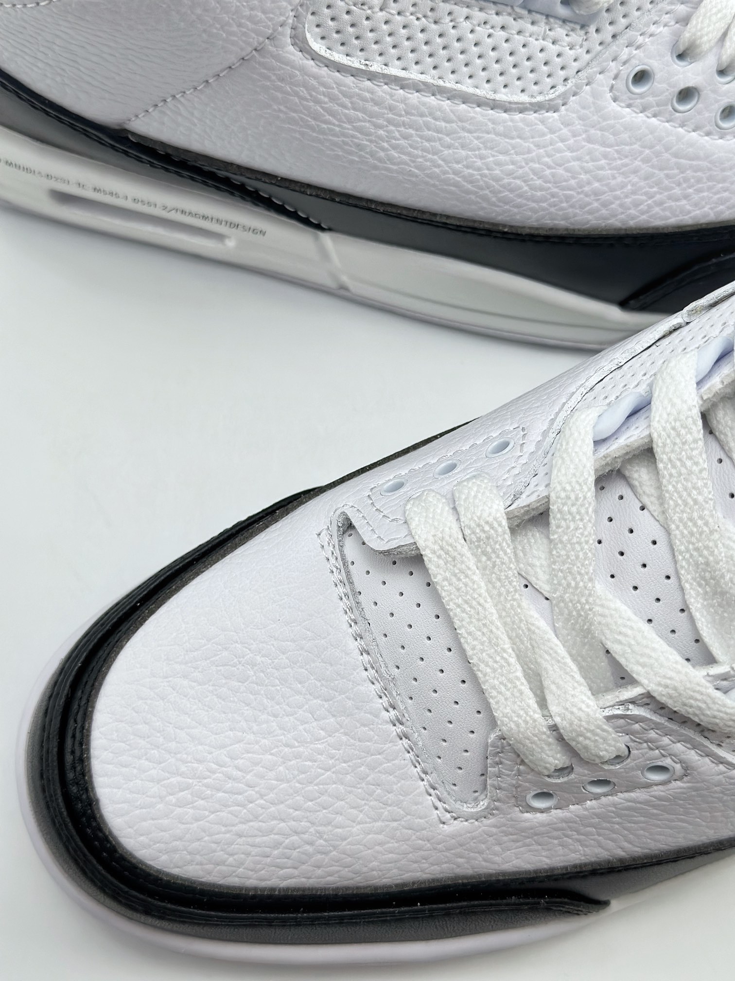 Air Jordan 3 Retro x Fragment Design ”White” Fujiwara Hiroshi Lightning Joint DA3595-100