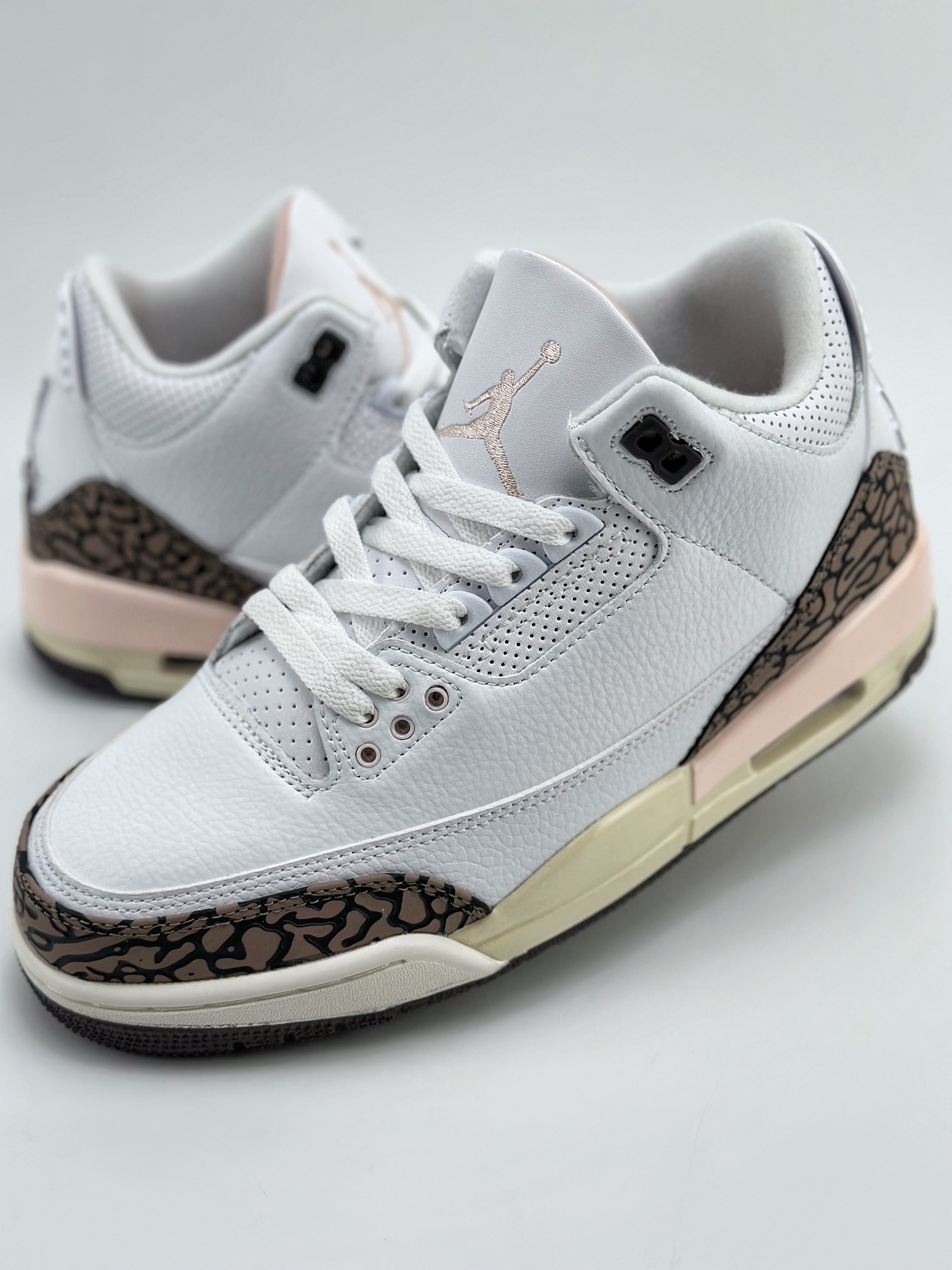 Air Jordan 3 Retro Retro Basketball Shoes