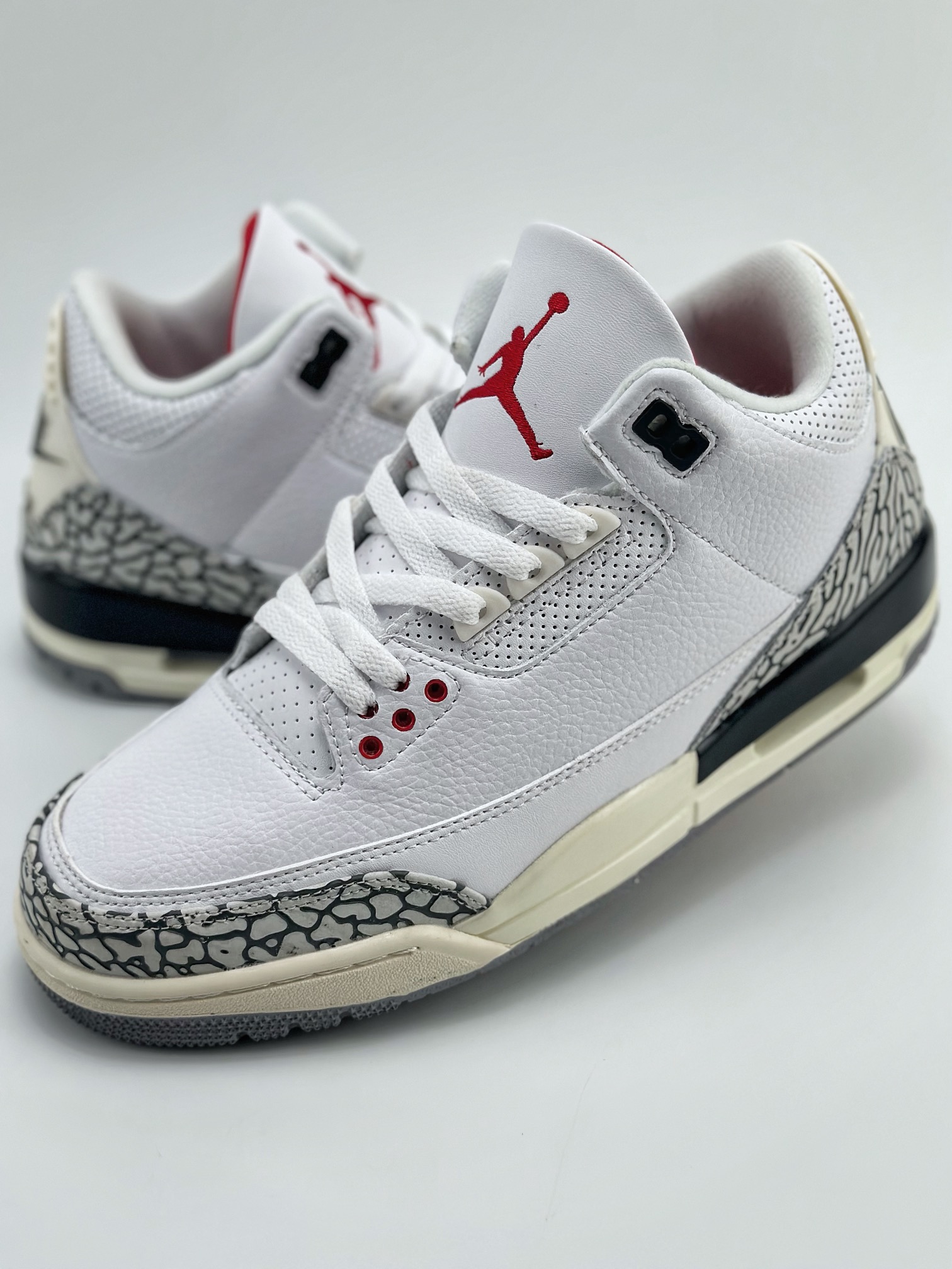 Air Jordan 3 Retro Retro Basketball Shoes