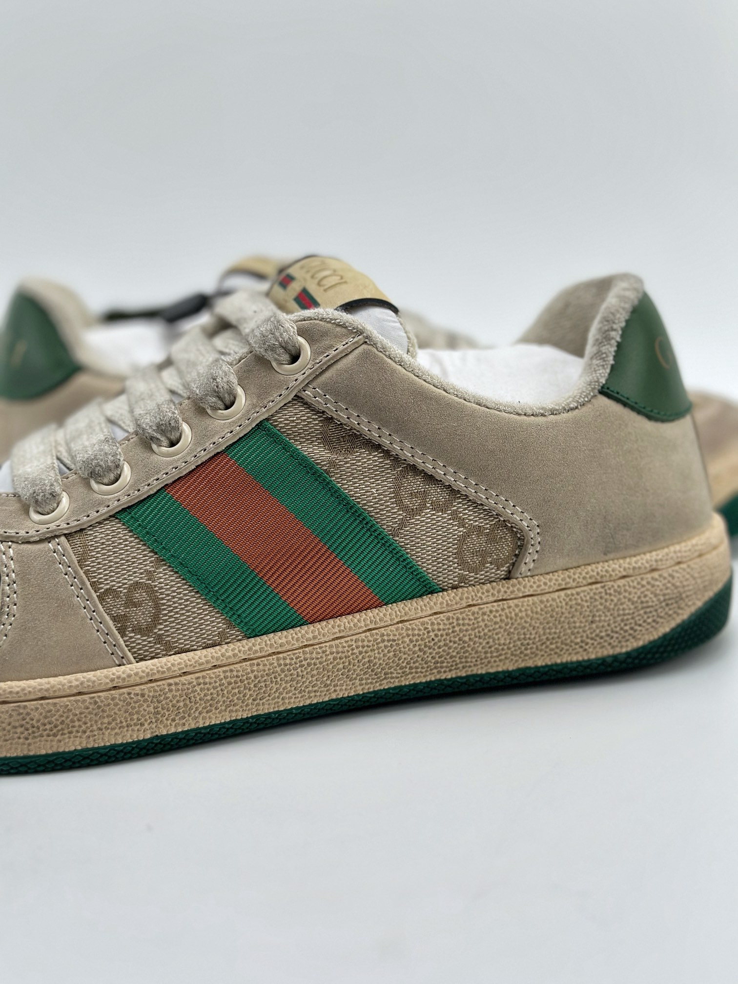 New arrival Gucci Distressed Screener sneaker Gucci dirty shoes series