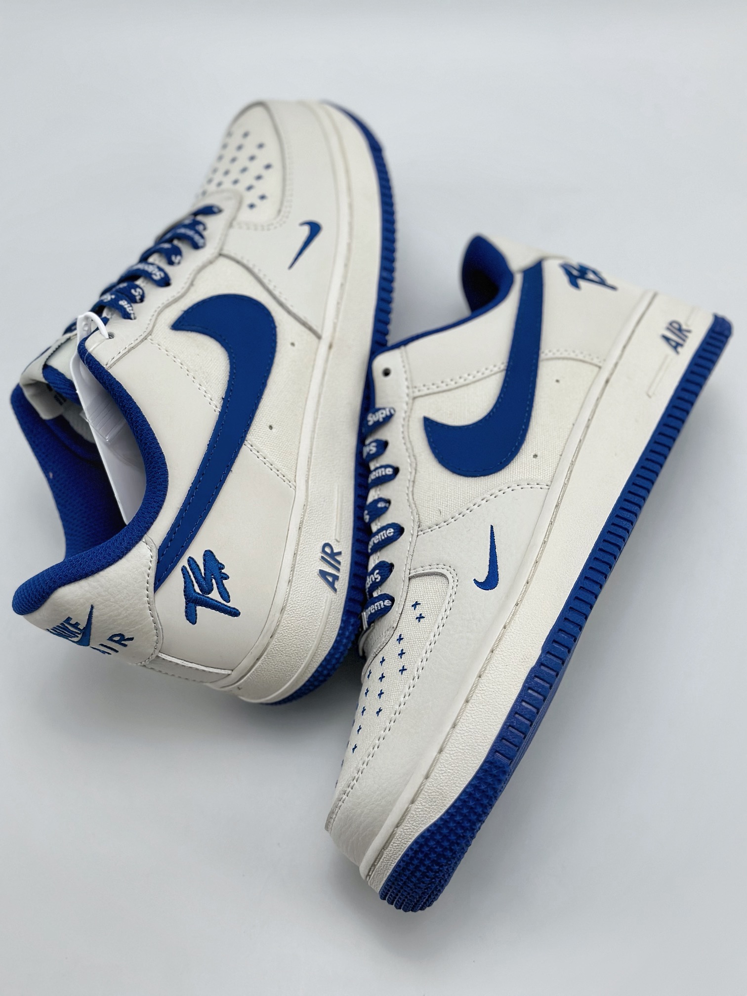 Nike Air Force 1 Low 07 TS x Supreme three-party joint white and blue PF9055-753