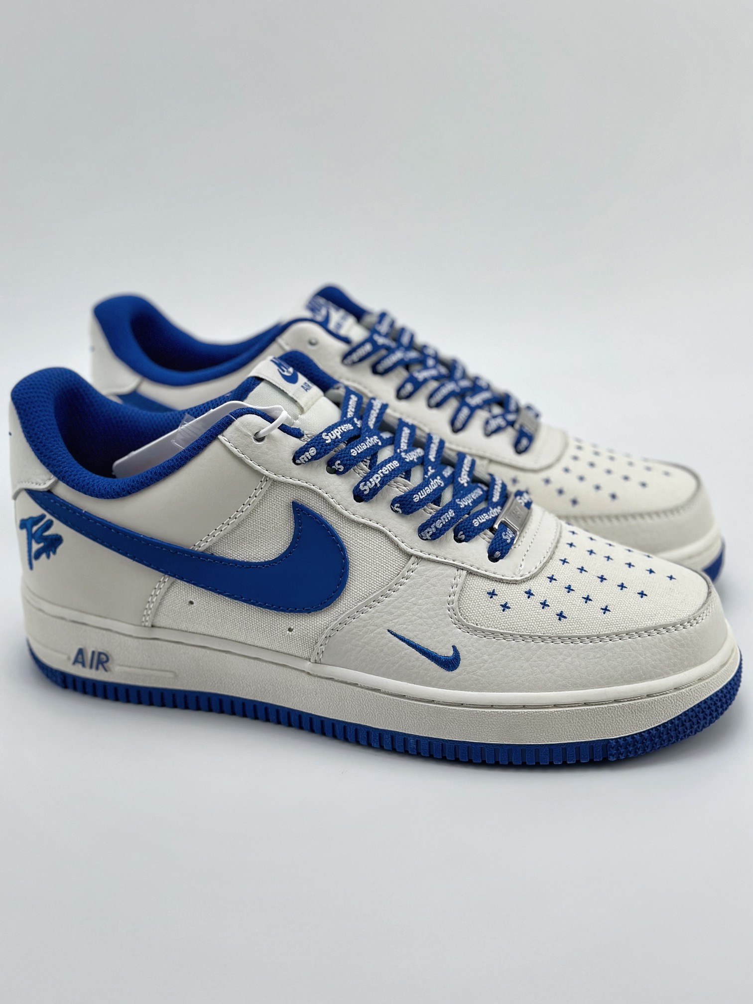 Nike Air Force 1 Low 07 TS x Supreme three-party joint white and blue PF9055-753