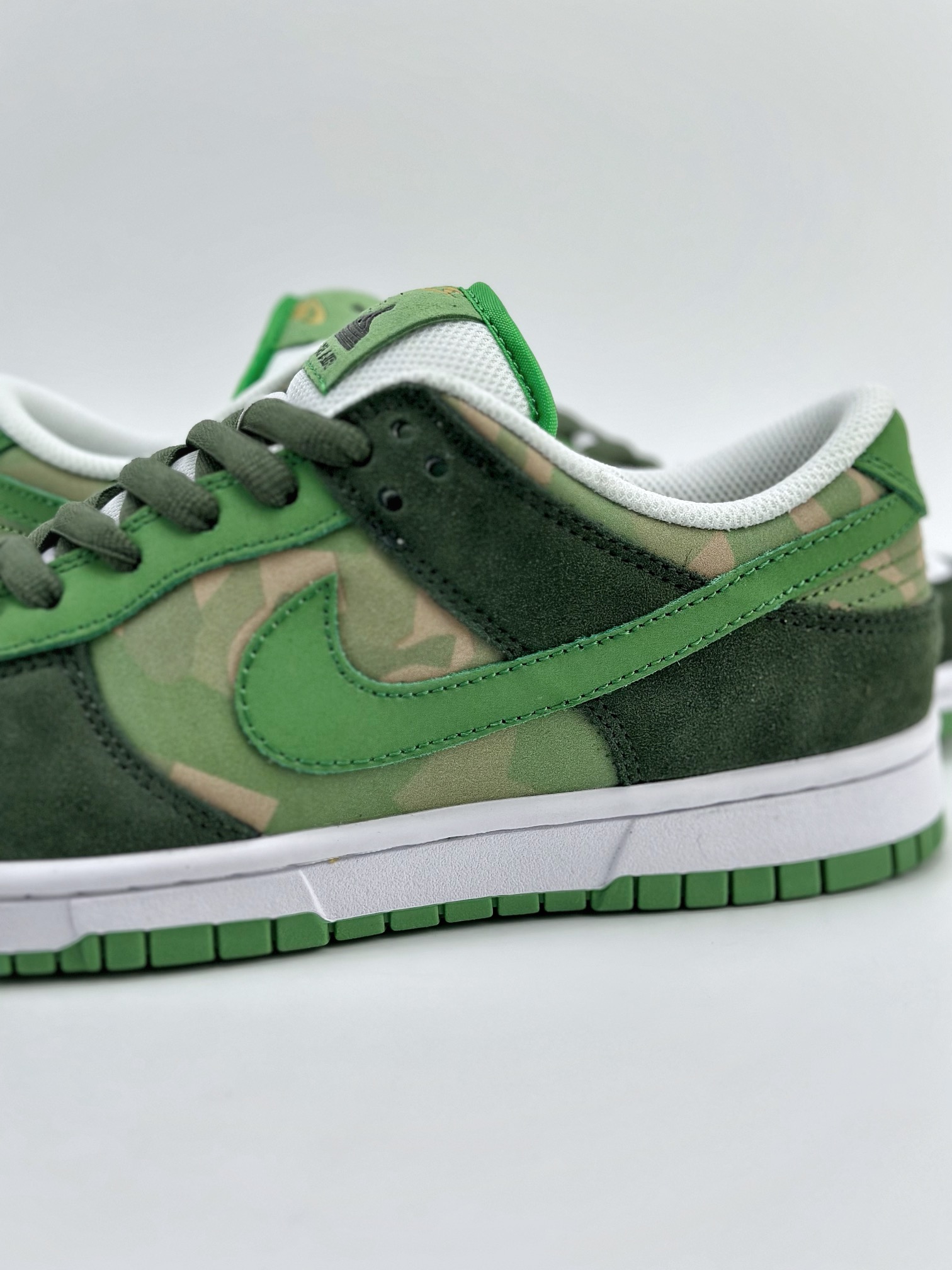 Nike SB Dunk Low Camouflage White Green 315355-331