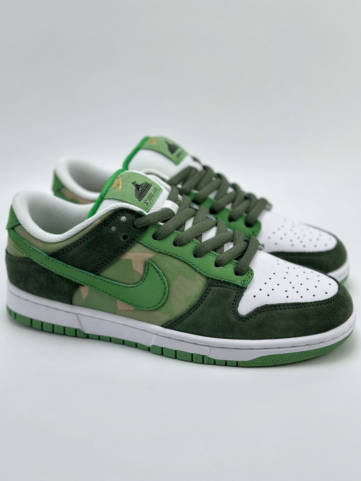 Nike SB Dunk Low Camouflage White Green 315355-331