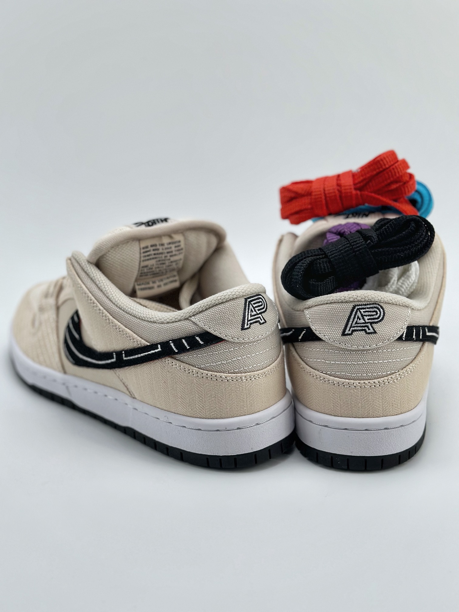 Nike SB Dunk Low x Albino & Preto ”Pearl White” 米白黑 FD2627-200