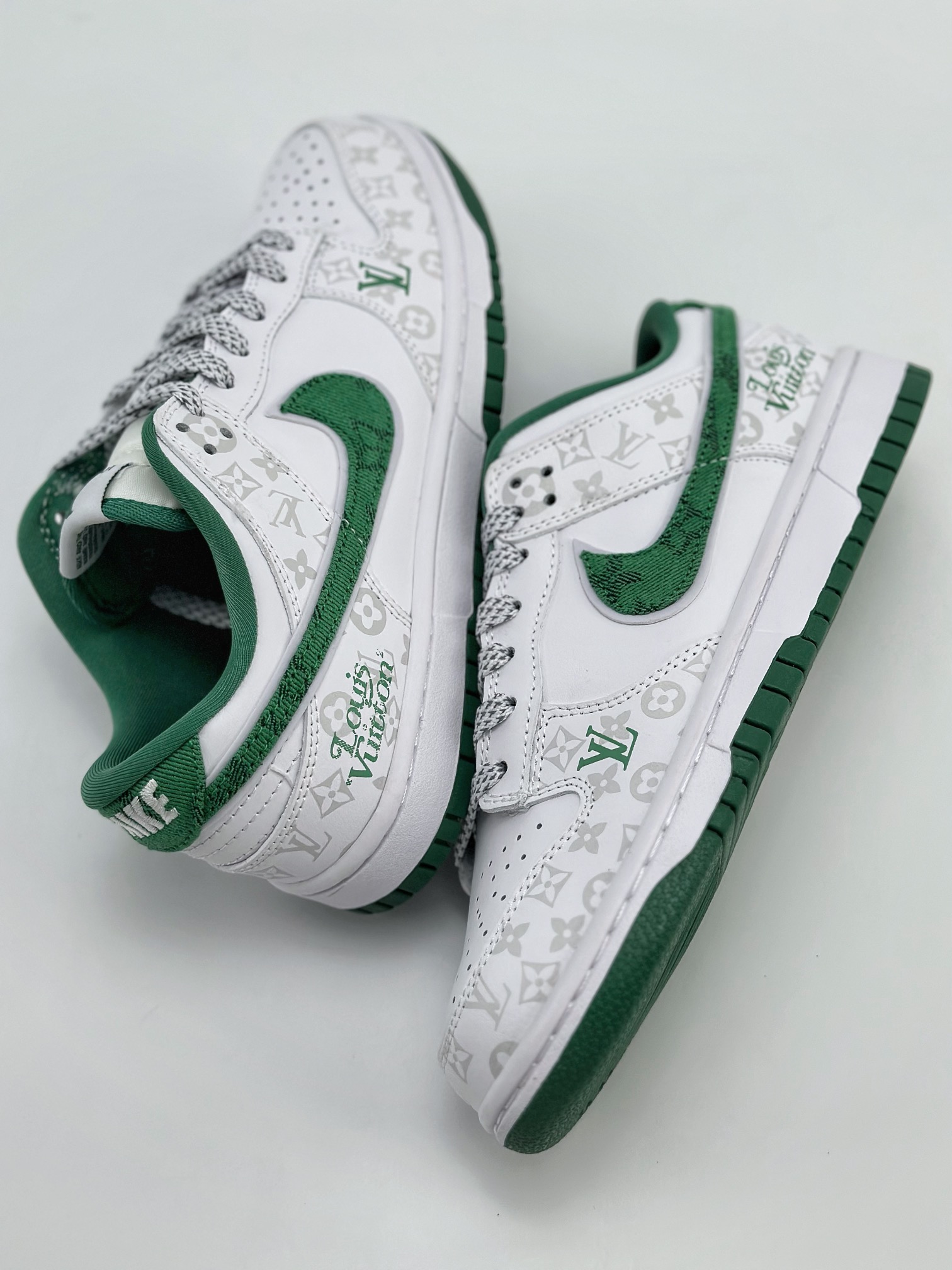 Nike SB Dunk Low x Louis Vuitton White and Green LV Print DD1391-125