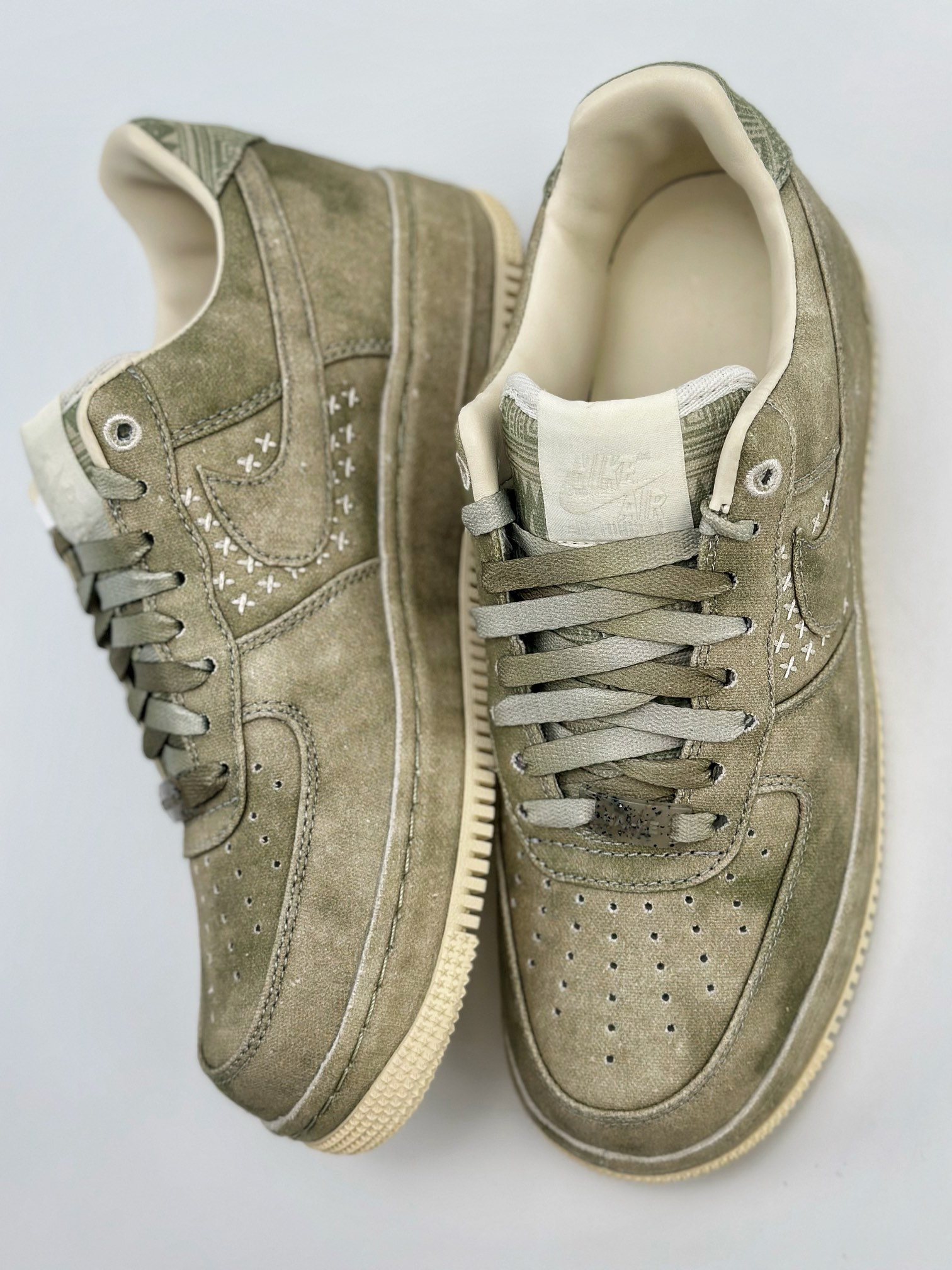 300 Nike Air Force 1 Low 07 prm 龙井茶叶 浅橄榄绿 DV4246-333