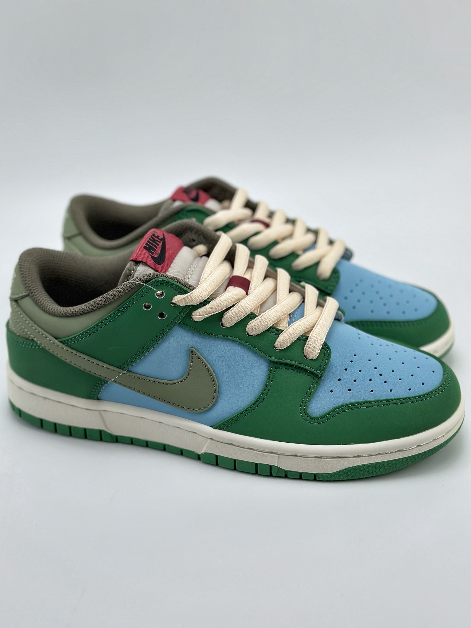 Nike SB Dunk Low x Otomo Katsuhiro 大友克洋夏季风 GP1255-022