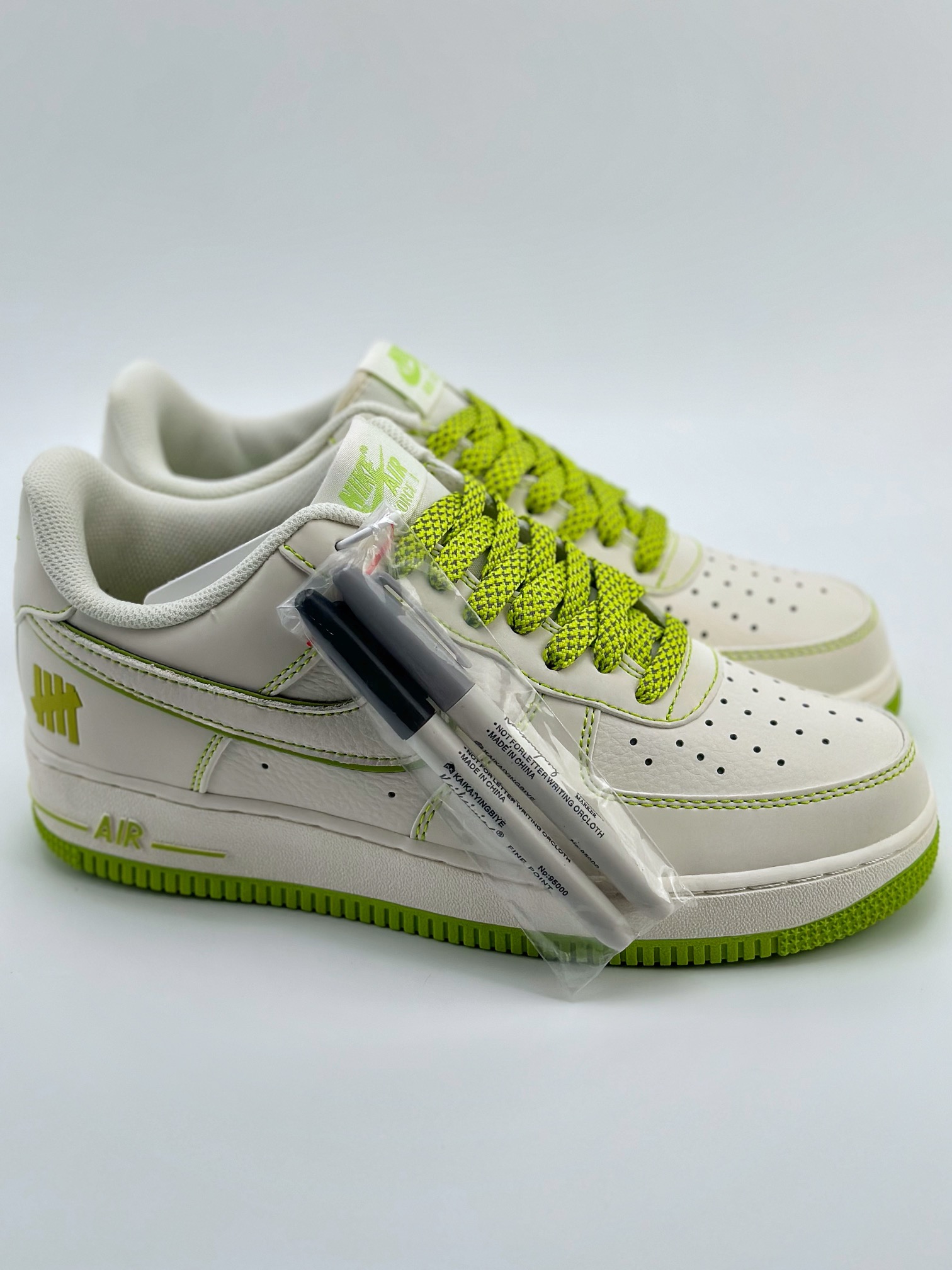 240 Nike Air Force 1 Low 07 Undefeated 白草绿 UN3699-088