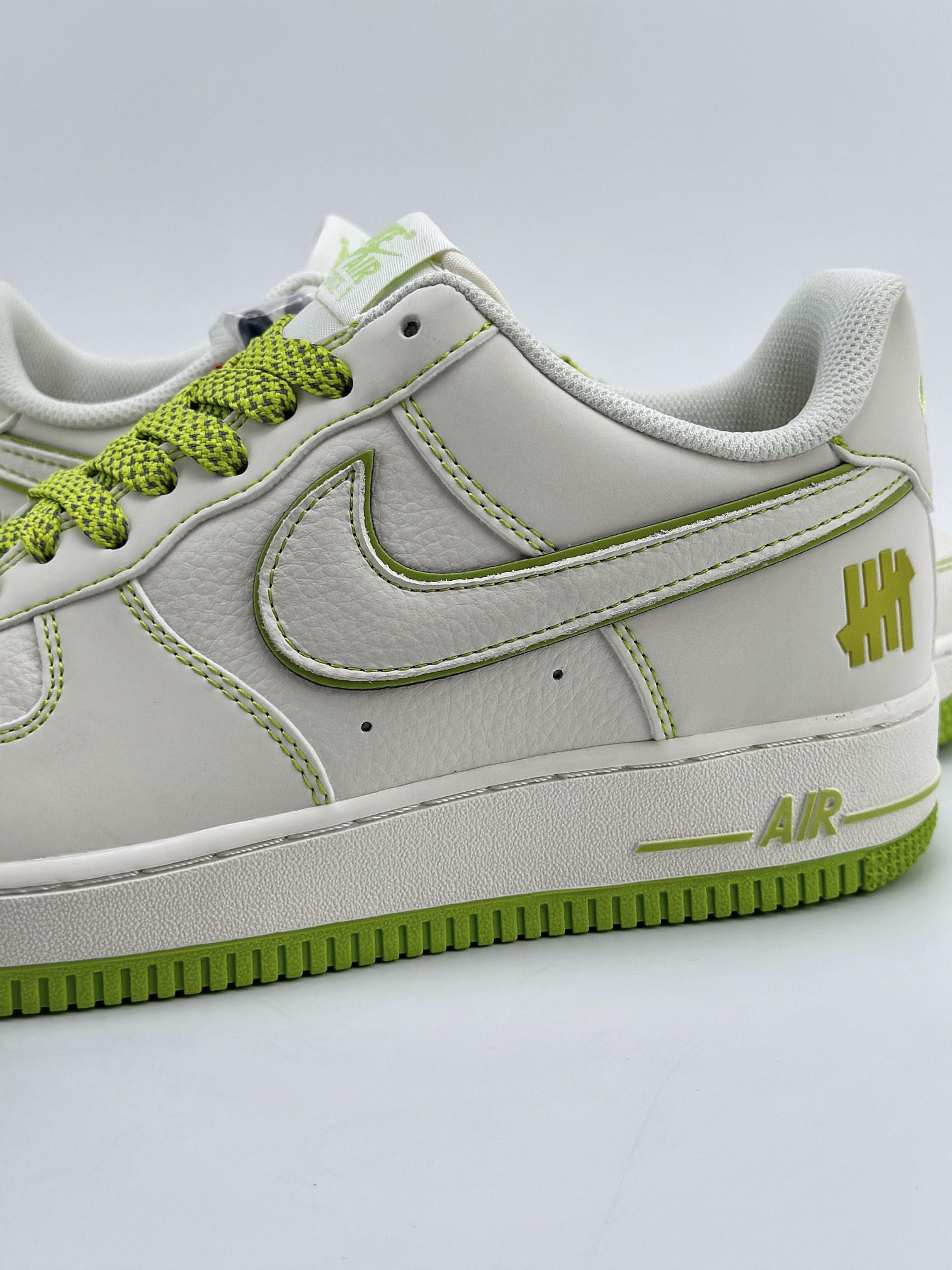 240 Nike Air Force 1 Low 07 Undefeated 白草绿 UN3699-088