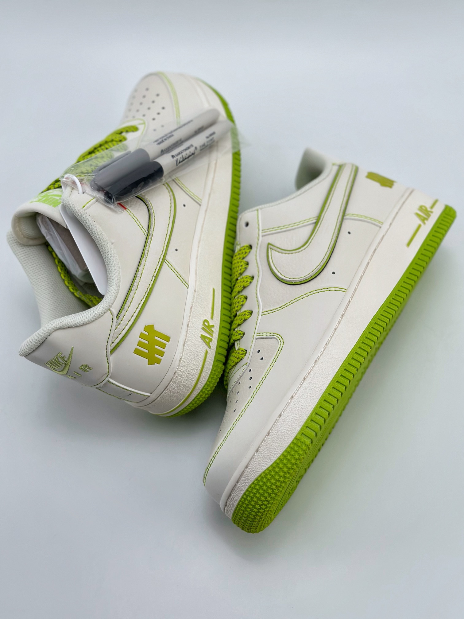 240 Nike Air Force 1 Low 07 Undefeated 白草绿 UN3699-088