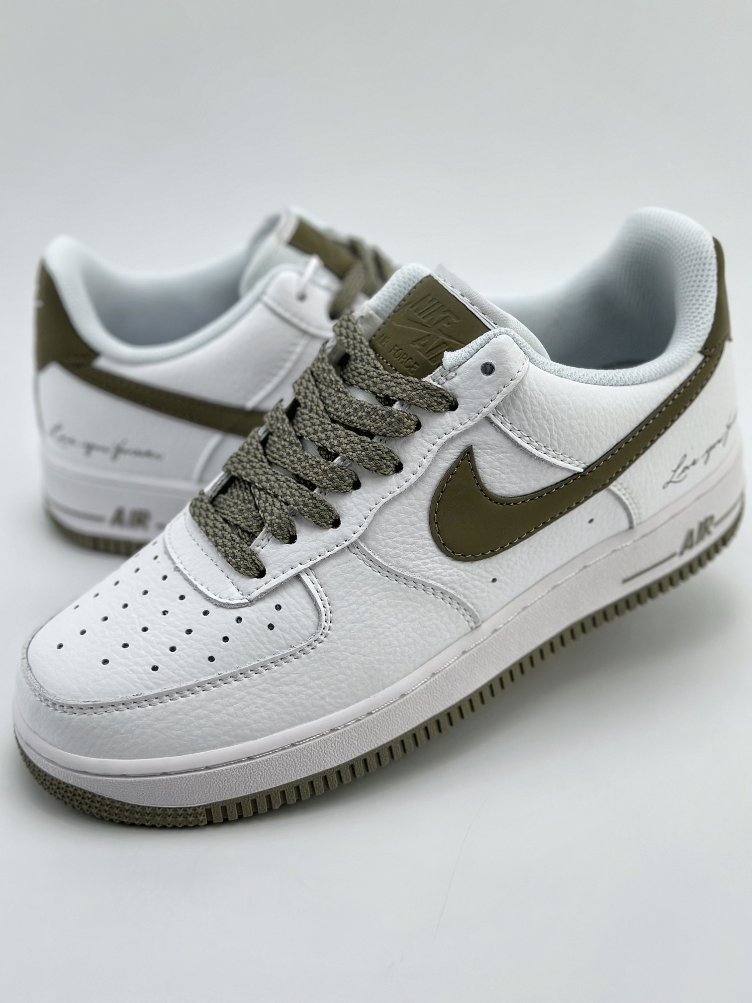 240 Nike Air Force 1 Low 07 签名白军绿满天星 LO1718-062