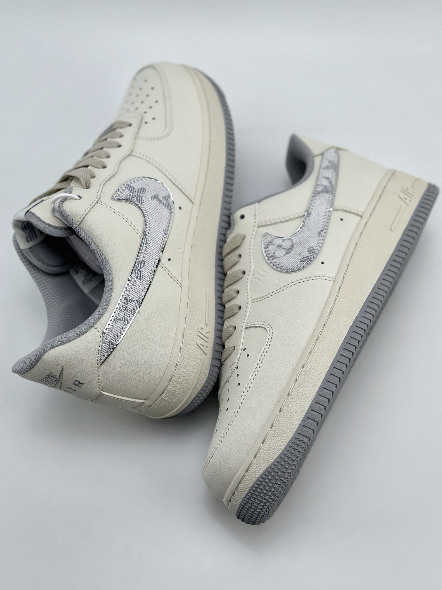 220 Nike Air Force 1 Low 07 x Louis Vuitton 白灰LV老花 LV0506-022