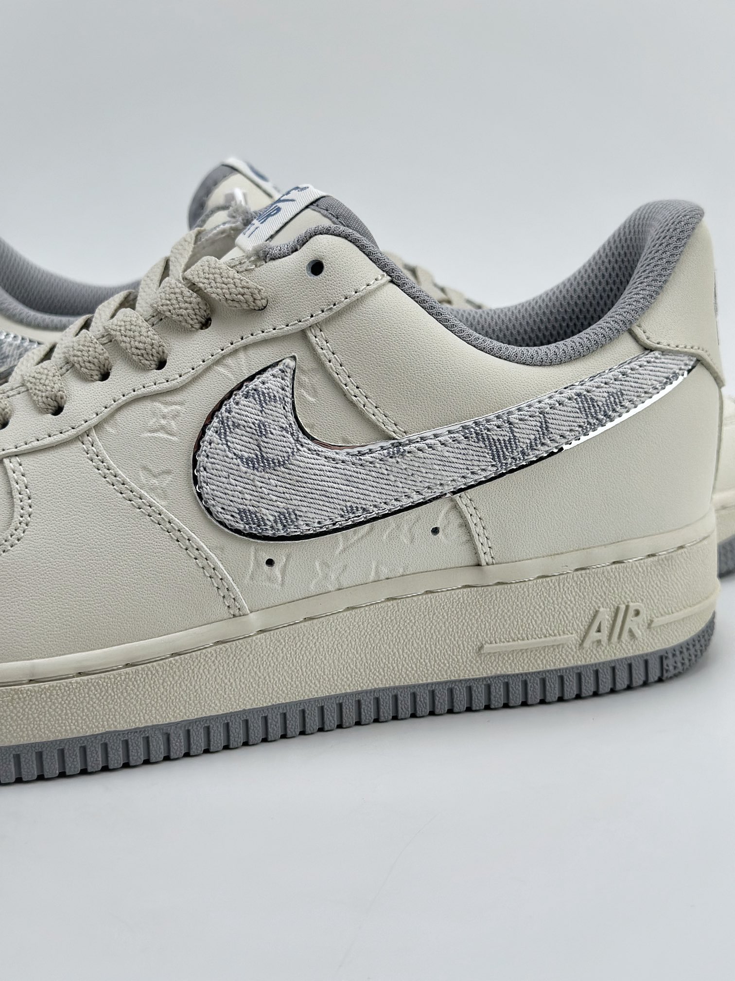 220 Nike Air Force 1 Low 07 x Louis Vuitton 白灰LV老花 LV0506-022