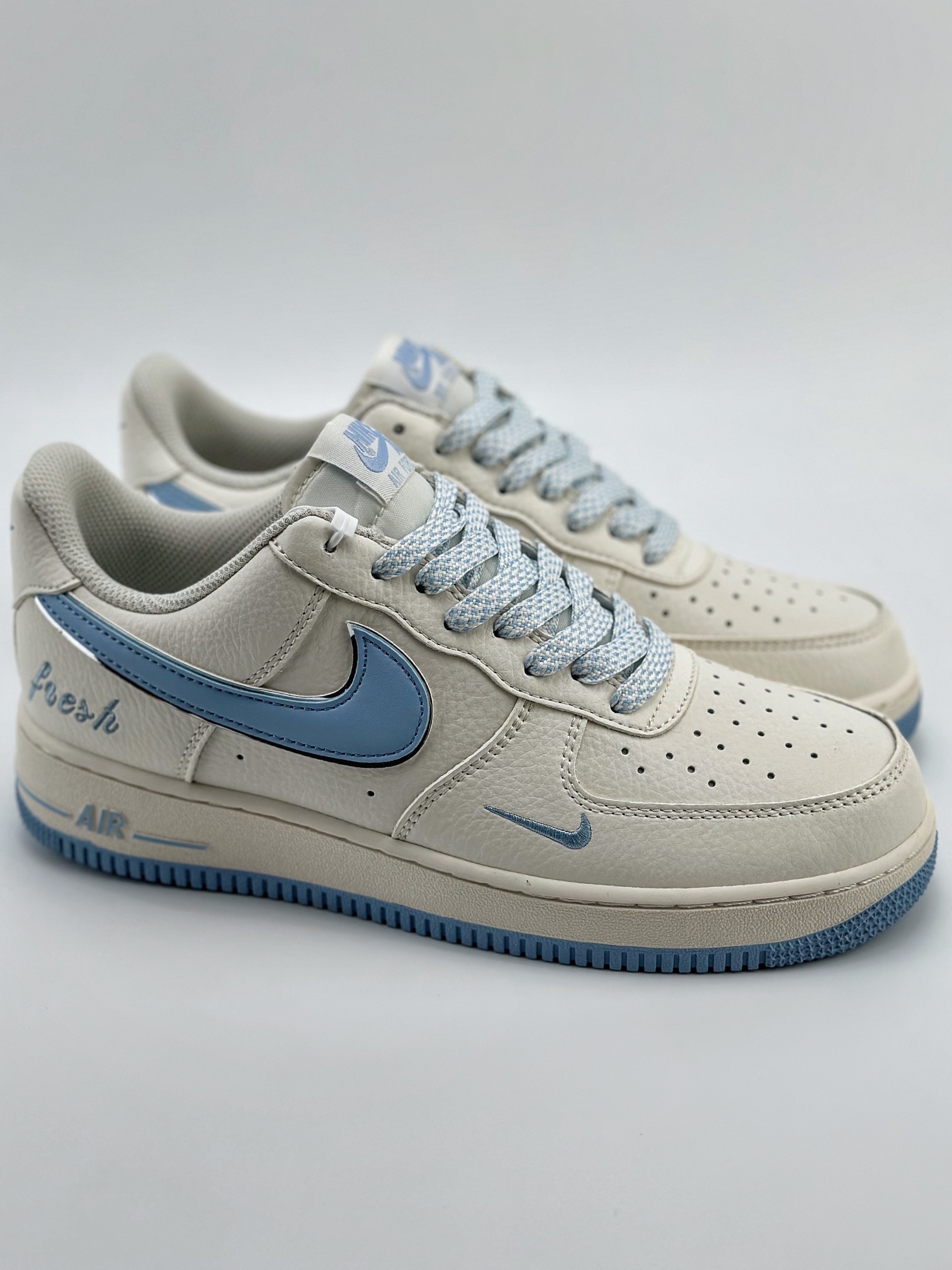 220 Nike Air Force 1 Low 07 字母白蓝