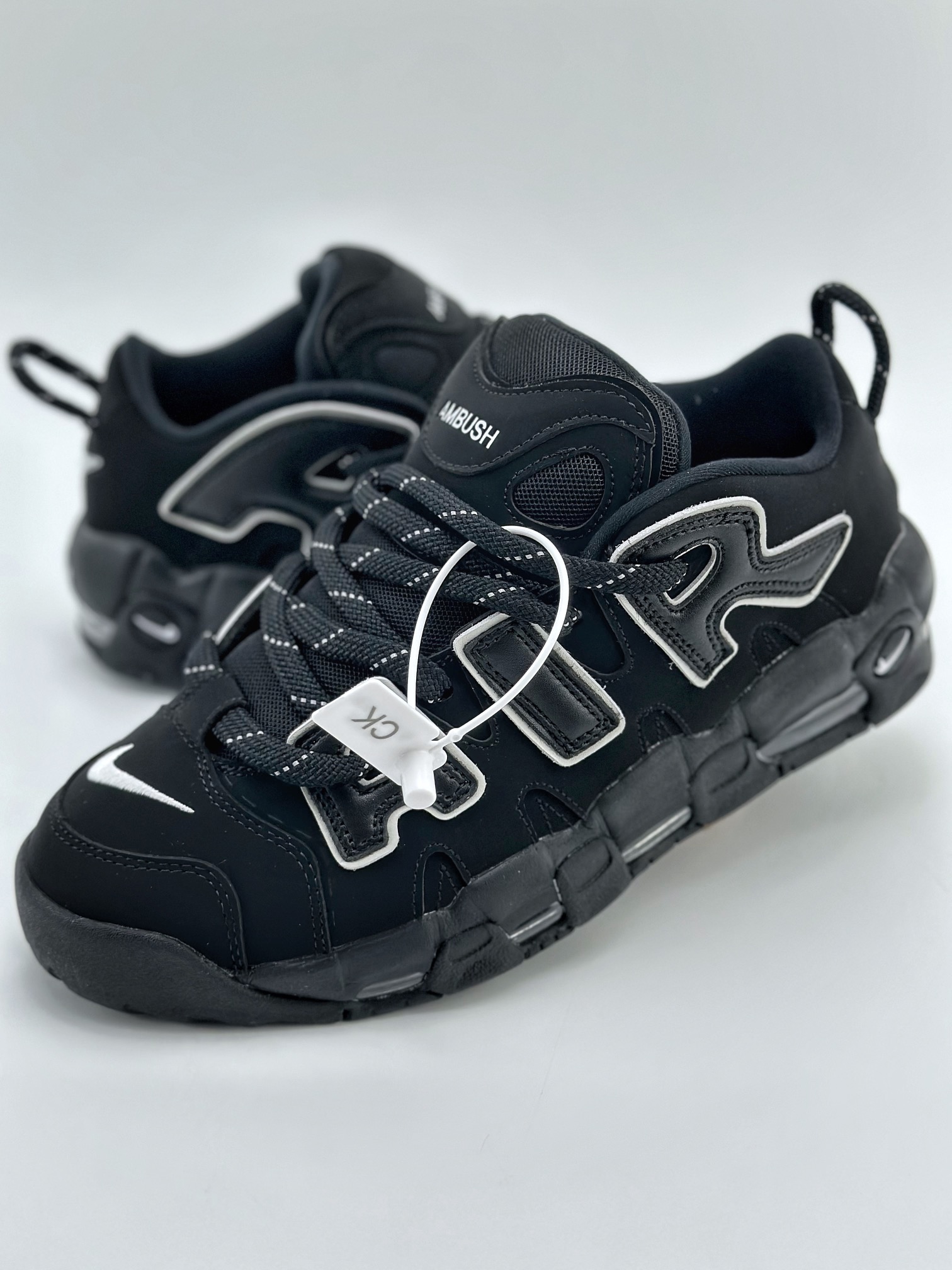 260 Air More Uptempo x AMBUSH 联名绑带黑白 FB1299-001