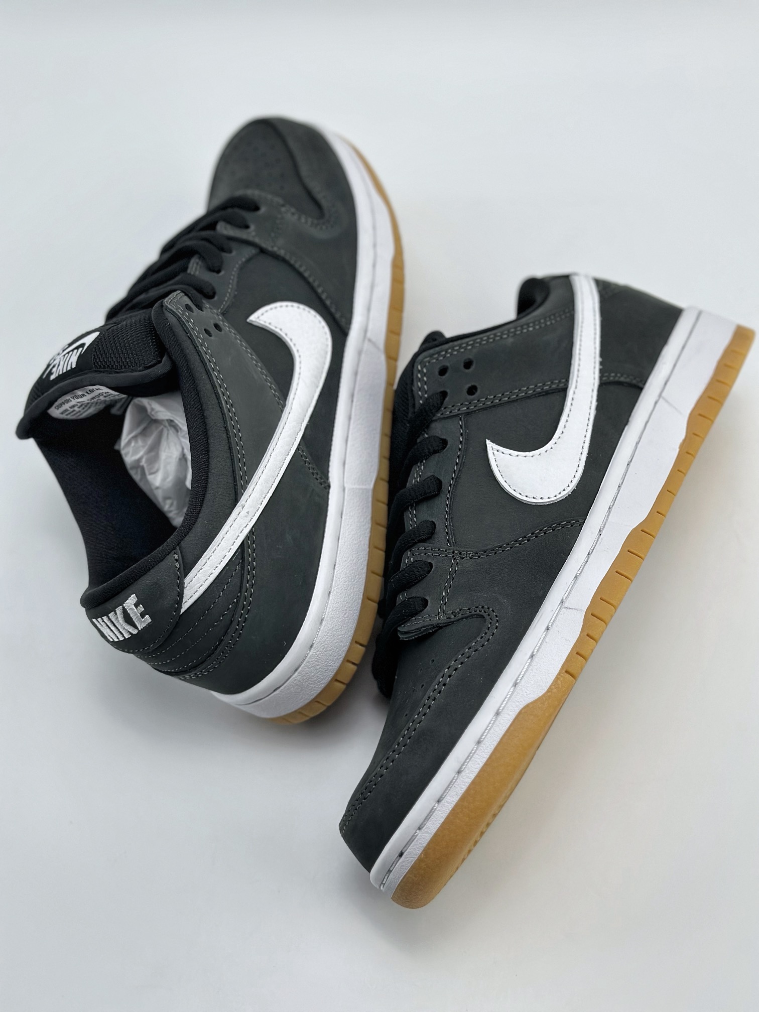 350 Nike SB Dunk Low Pro Zoom”Black Gum”黑白生胶 CD2563-006