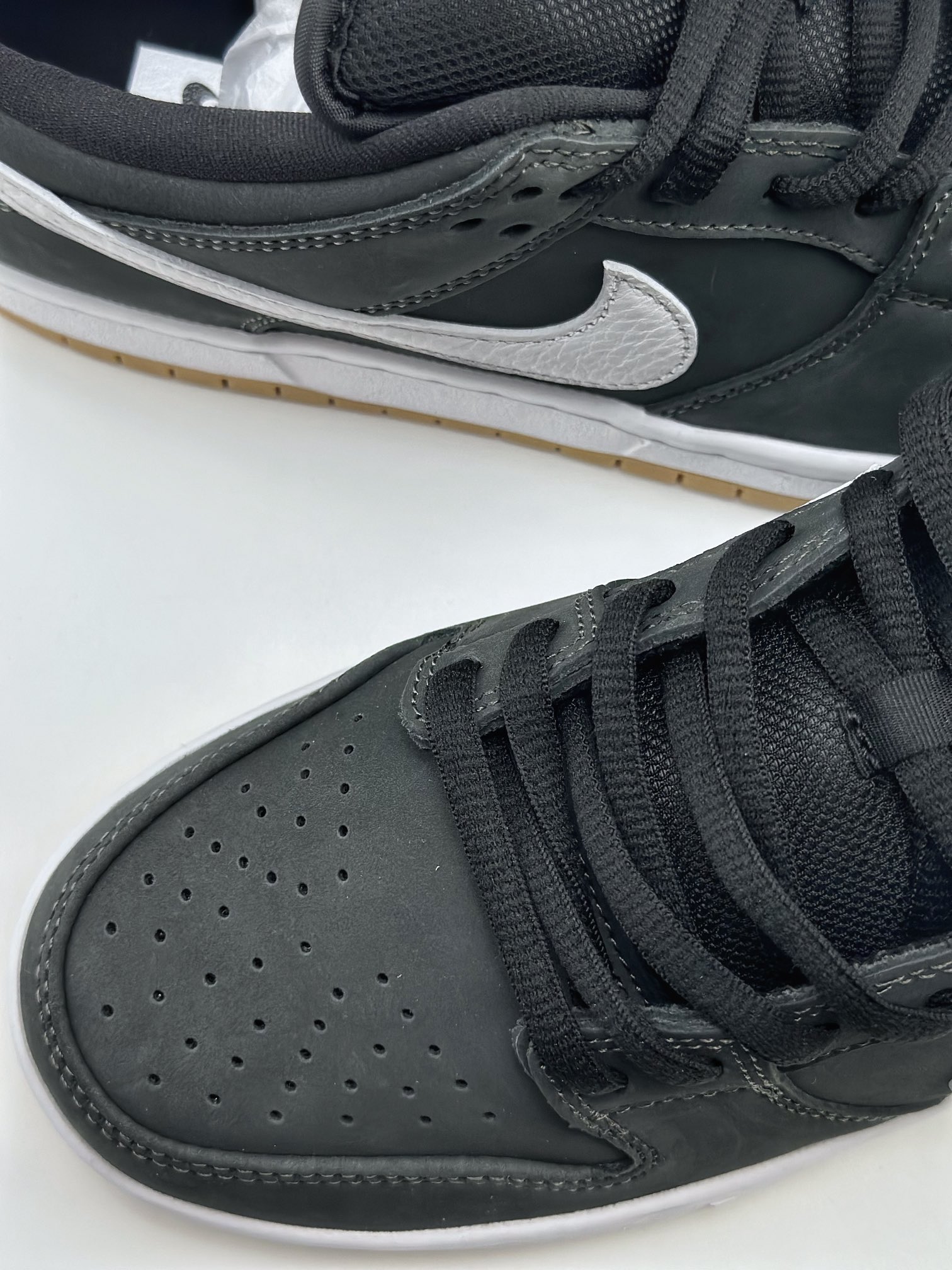 350 Nike SB Dunk Low Pro Zoom”Black Gum”黑白生胶 CD2563-006