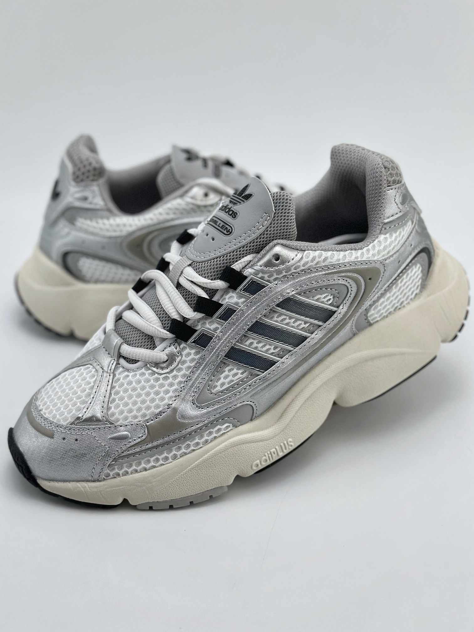 180 阿迪达斯Adidas Originals Ozmillen OZ米伦系列 IF6582