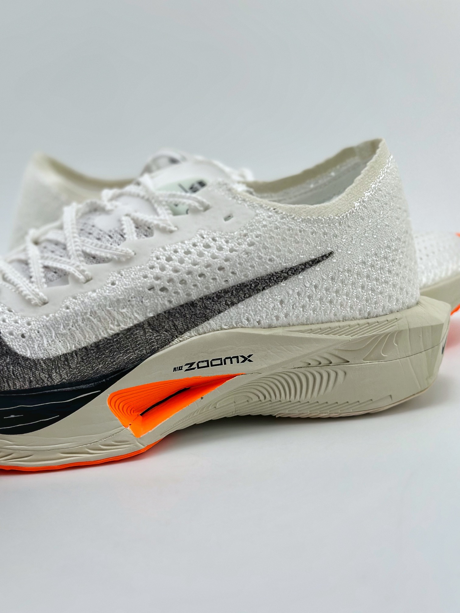 350 Nike ZoomX Vaporfly NEXT%3 减震马拉松跑步鞋 DX7957-100