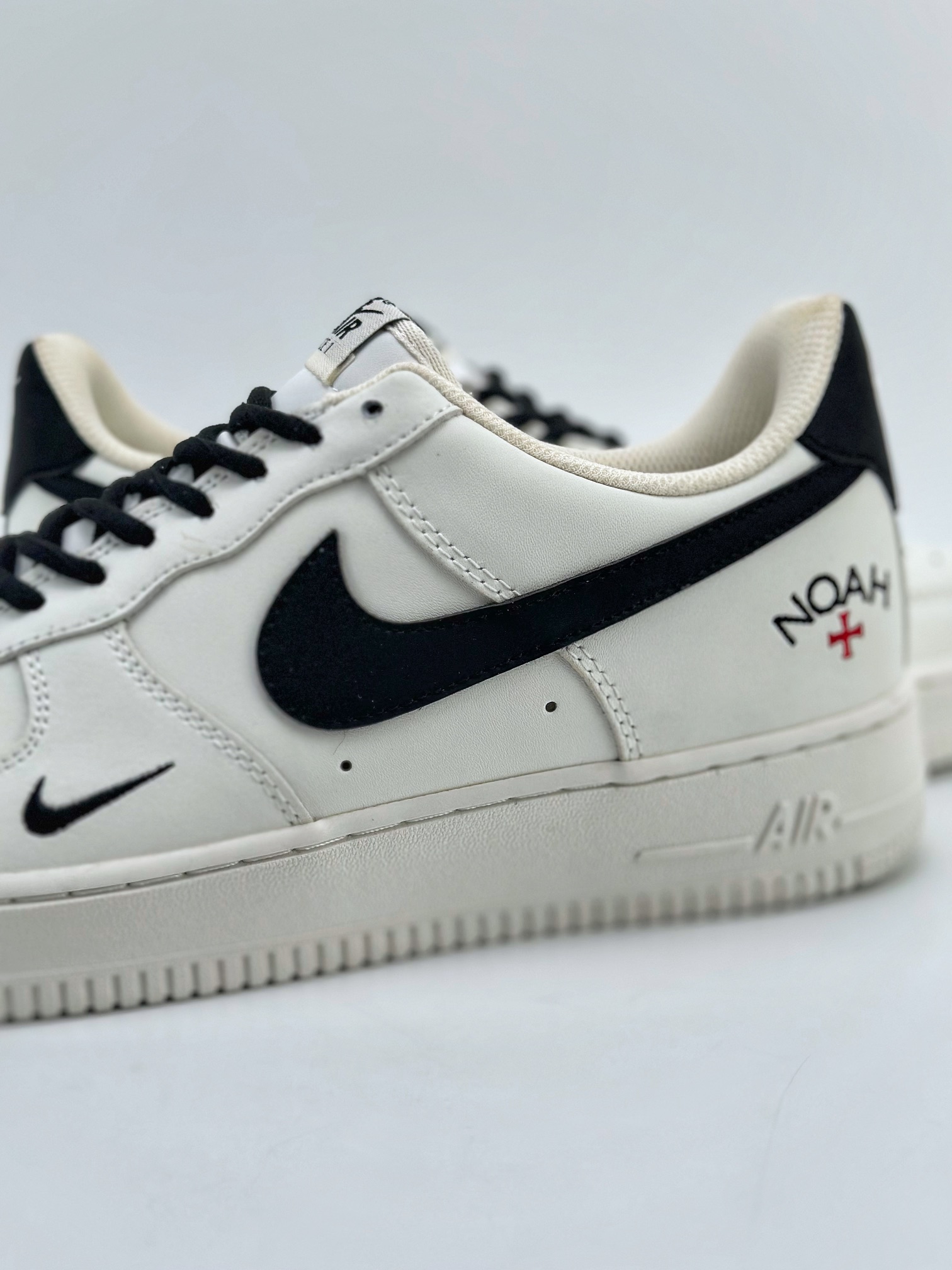 240 Nike Air Force 1 Low 07 x NOAH 联名白黑 NY2207 11