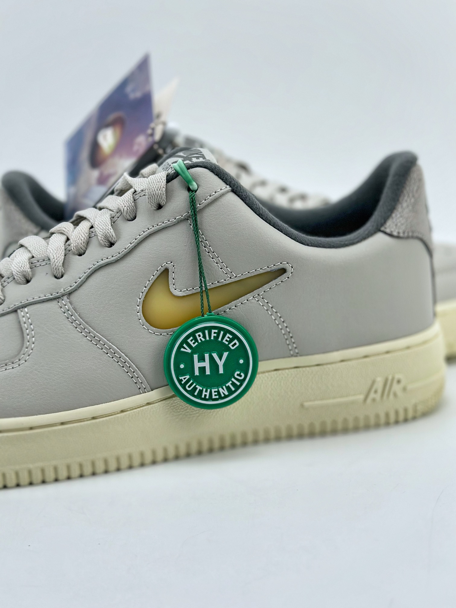 200 Nike Air Force 1 Low 07 ” Light Bone and Coconut Milk ” 果冻 DC8894-001